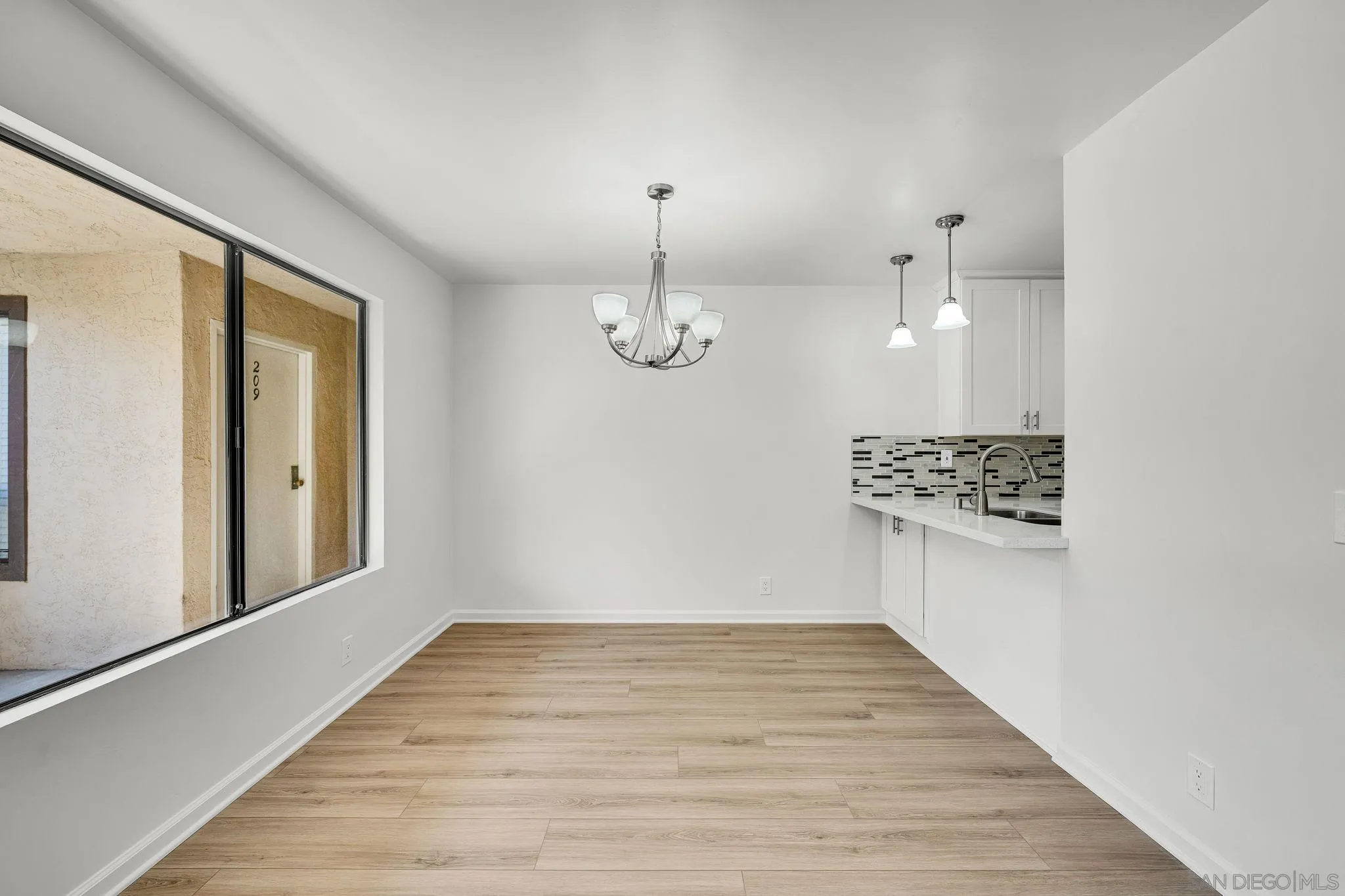 https://cdn.realtyfeed.com/cdn/127/260022724/94789706bfbc8014f56dc311ace0992d.webp