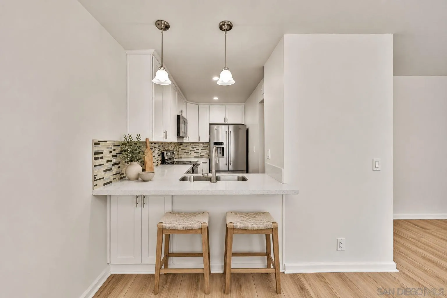 https://cdn.realtyfeed.com/cdn/127/260022724/a37cdcd238af097c666f0c1363ff2491.webp