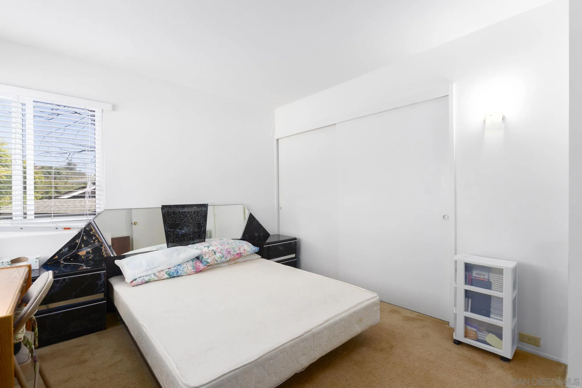 https://cdn.realtyfeed.com/cdn/127/260022725/359eebf55f36753bf160de7fa37890c8.webp