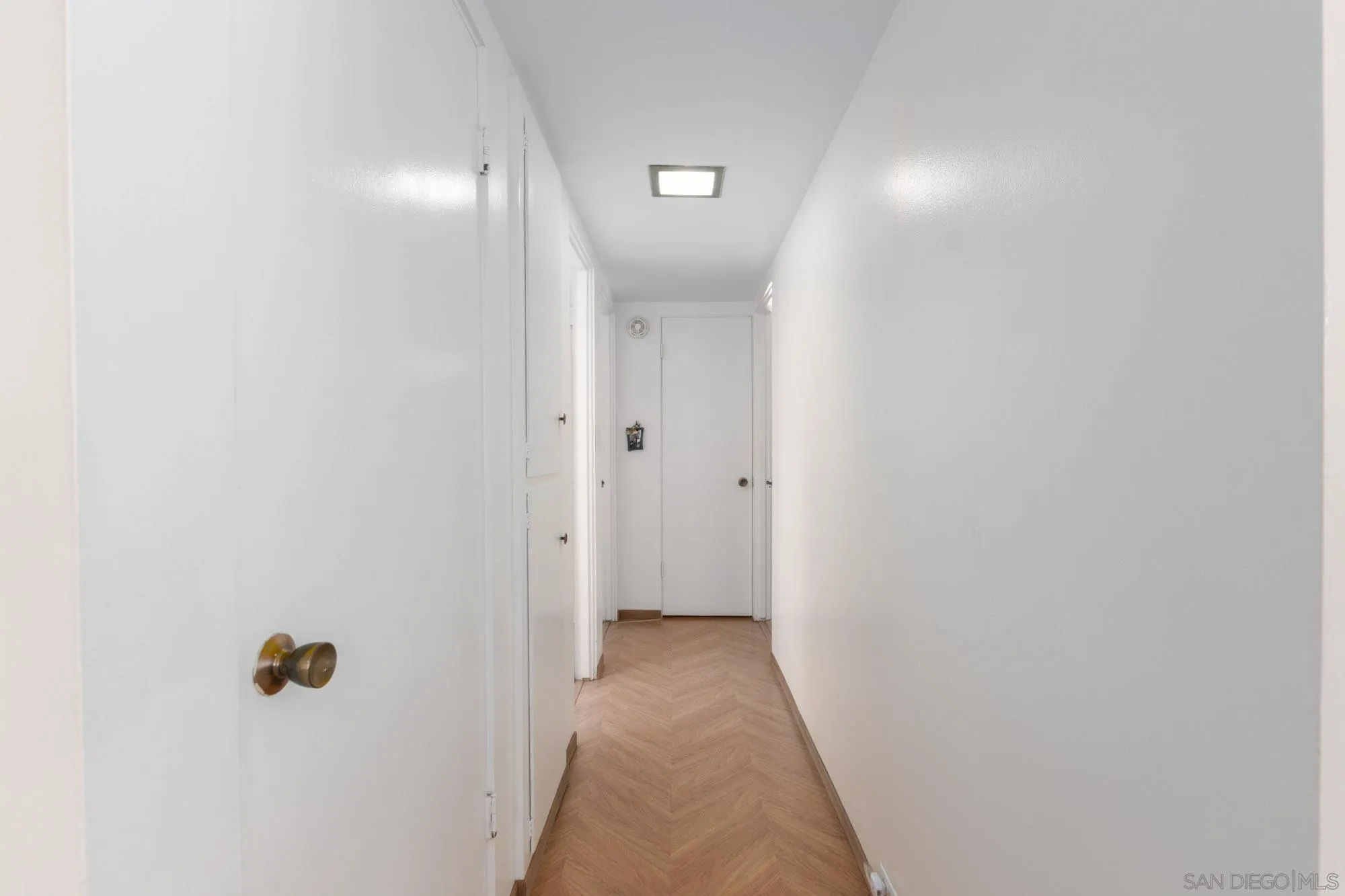https://cdn.realtyfeed.com/cdn/127/260022725/5c9b31a9887e9e524dbff7d9ba81cb51.webp