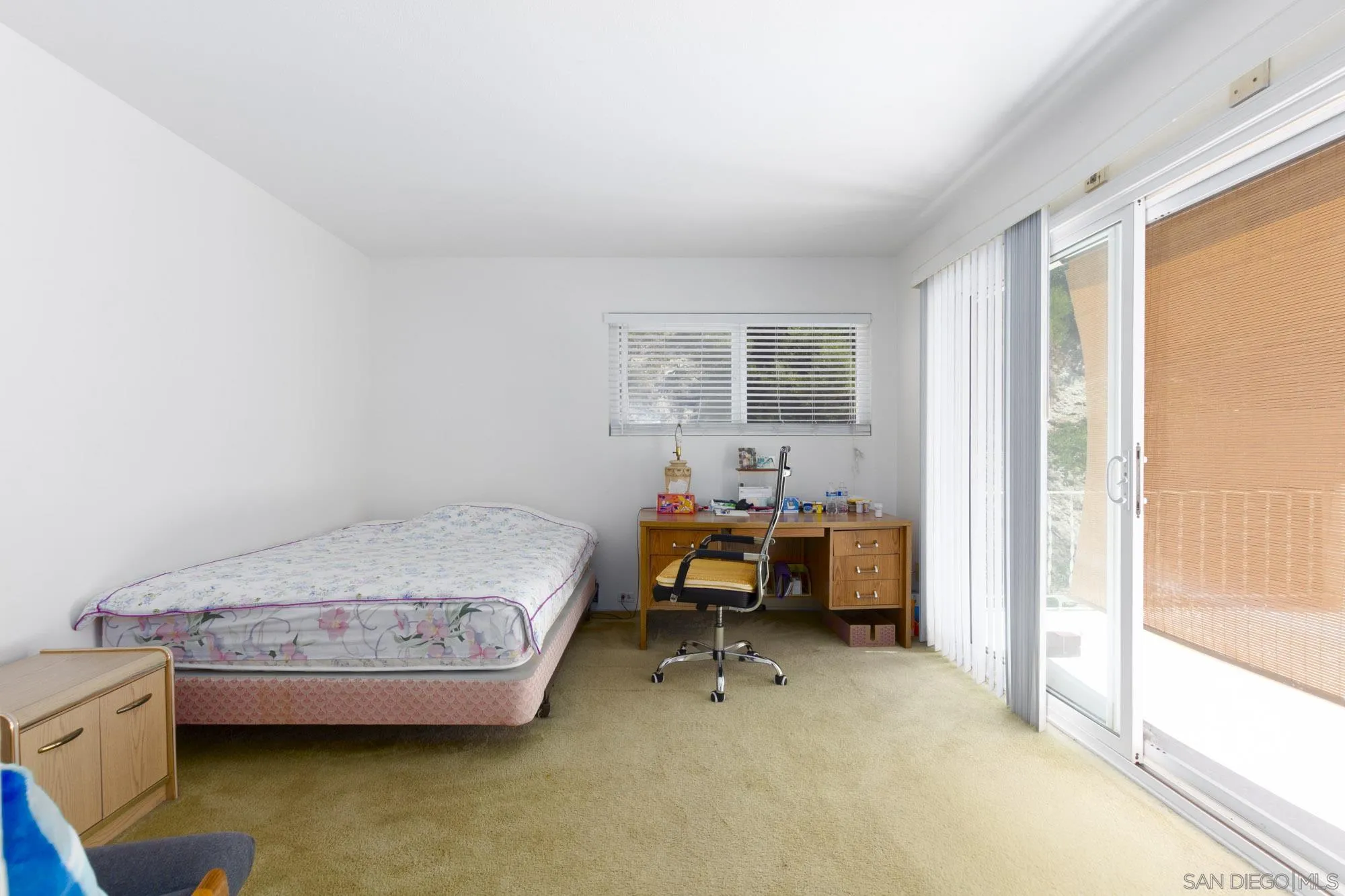 https://cdn.realtyfeed.com/cdn/127/260022725/a5d680c81400518b74e623a722e65c8c.webp
