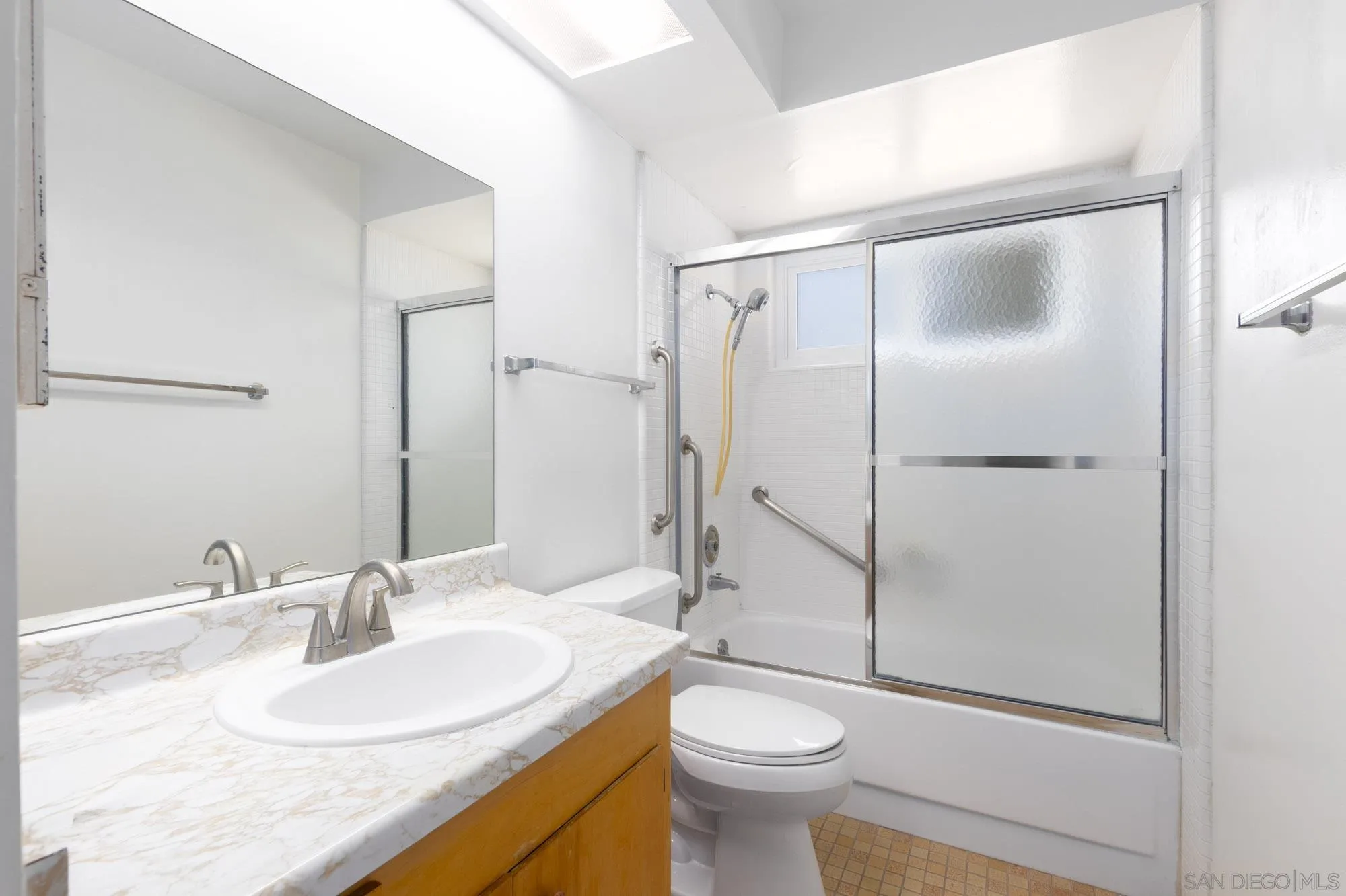 https://cdn.realtyfeed.com/cdn/127/260022725/c9cdb31d4cce91a04775a78e616fccd5.webp