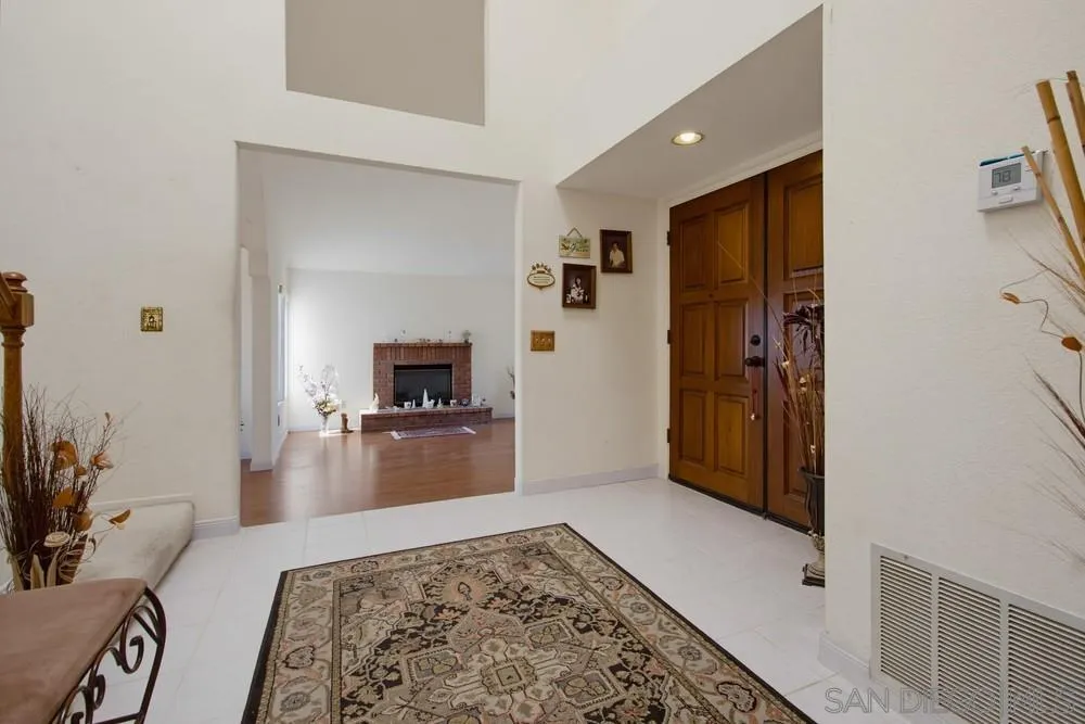 https://cdn.realtyfeed.com/cdn/127/260022729/91f2d5de8f2a145484000bc44cfd9ec2.webp