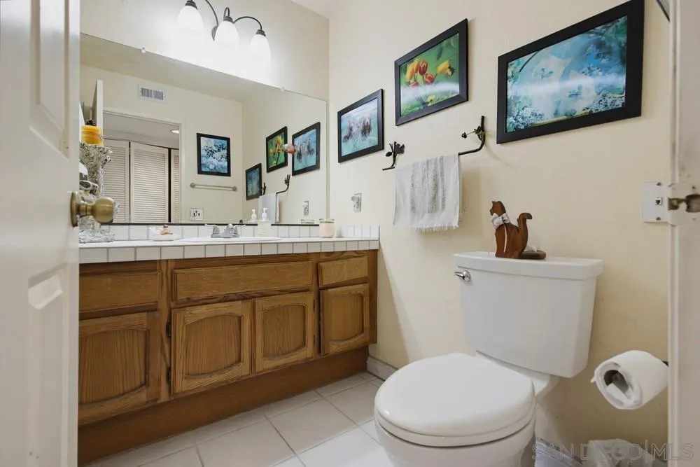 https://cdn.realtyfeed.com/cdn/127/260022729/b1e3a8f4c33950398feabf2d8f645123.webp