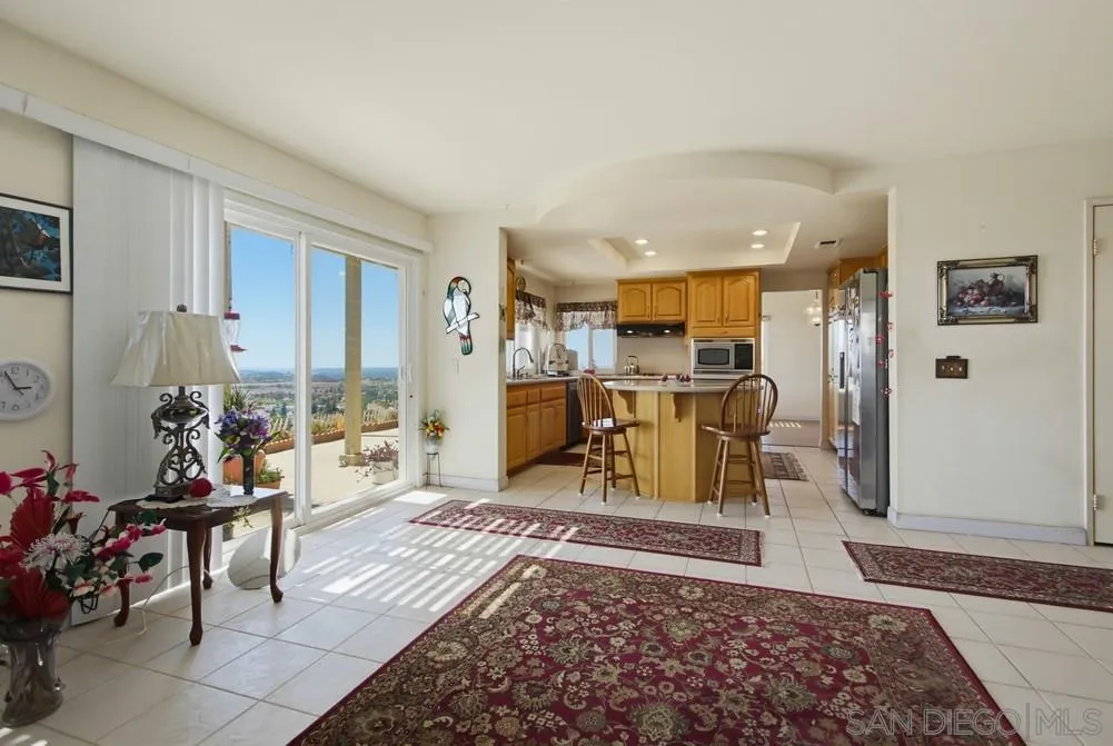 https://cdn.realtyfeed.com/cdn/127/260022729/fb639f08056a5c60d01ac7c1483a9aba.webp