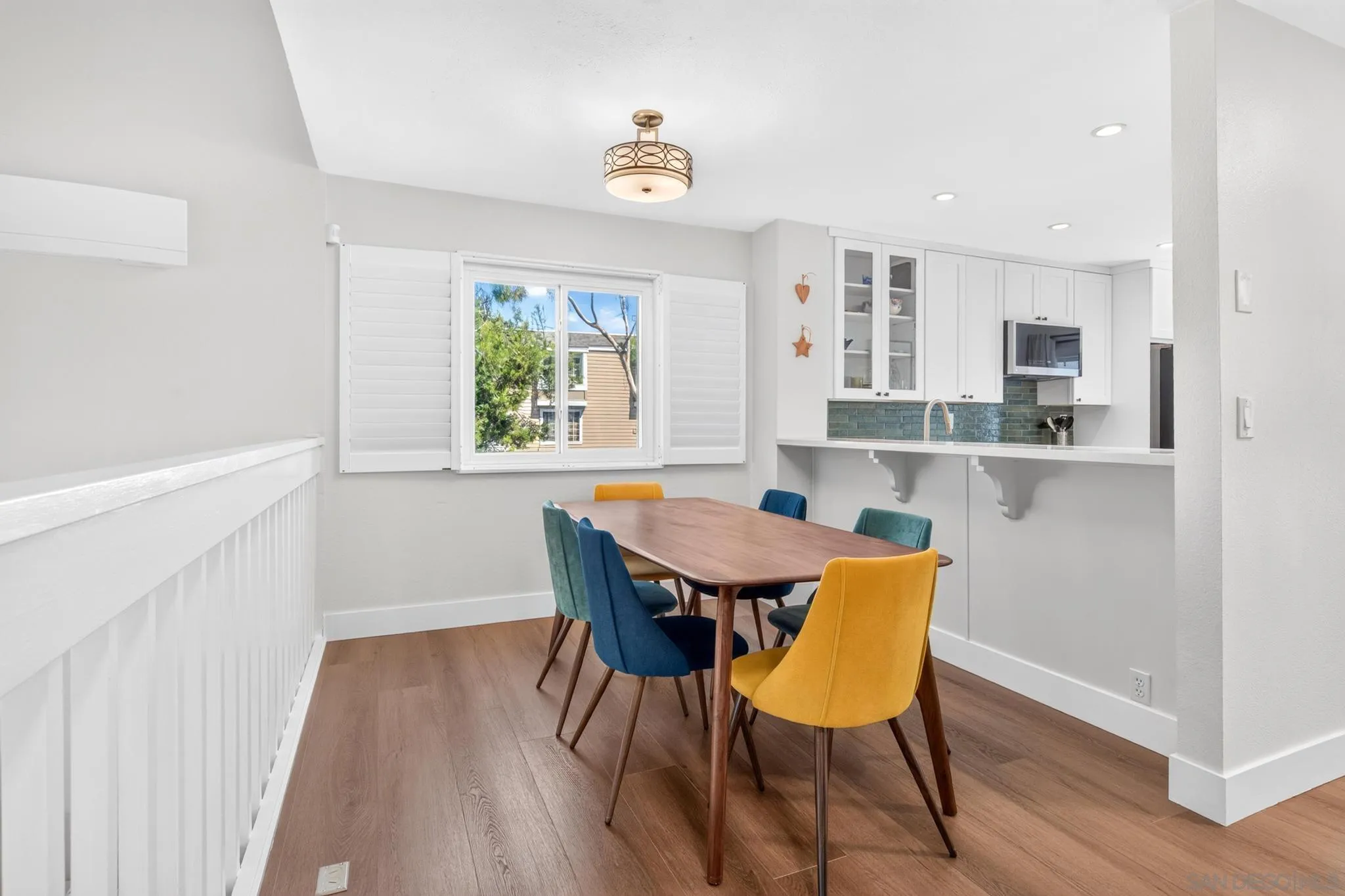 https://cdn.realtyfeed.com/cdn/127/260022730/2e6af574d6ceef4cd71dc0dddc6d2eba.webp