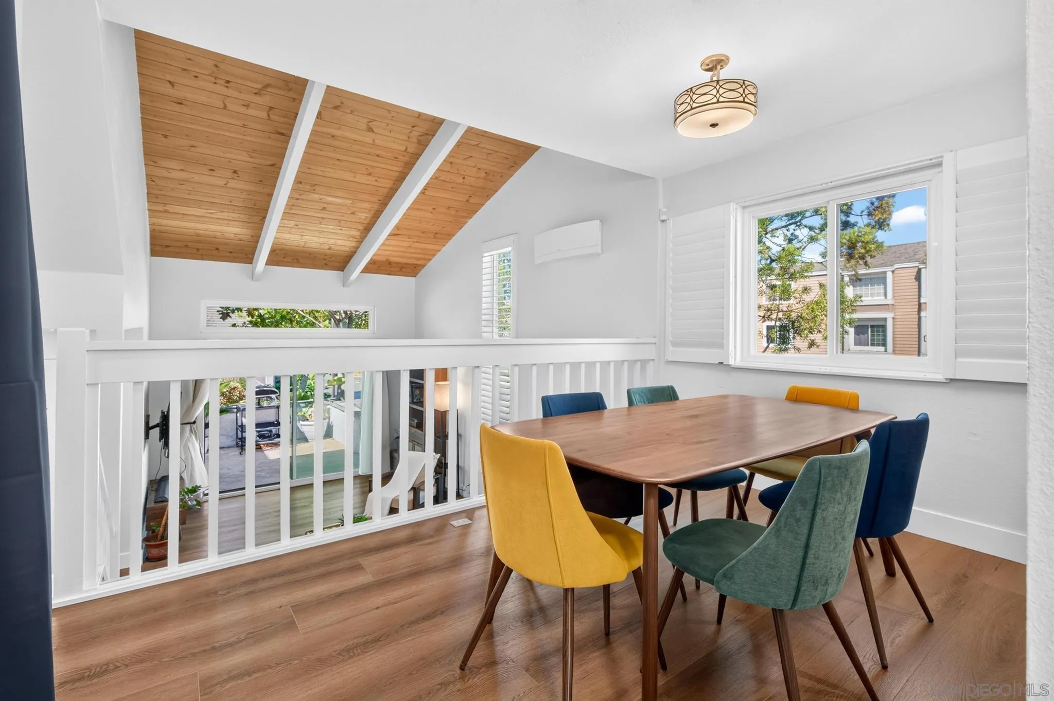 https://cdn.realtyfeed.com/cdn/127/260022730/780ccf2274d2ced24a3386a2c1e8cba7.webp