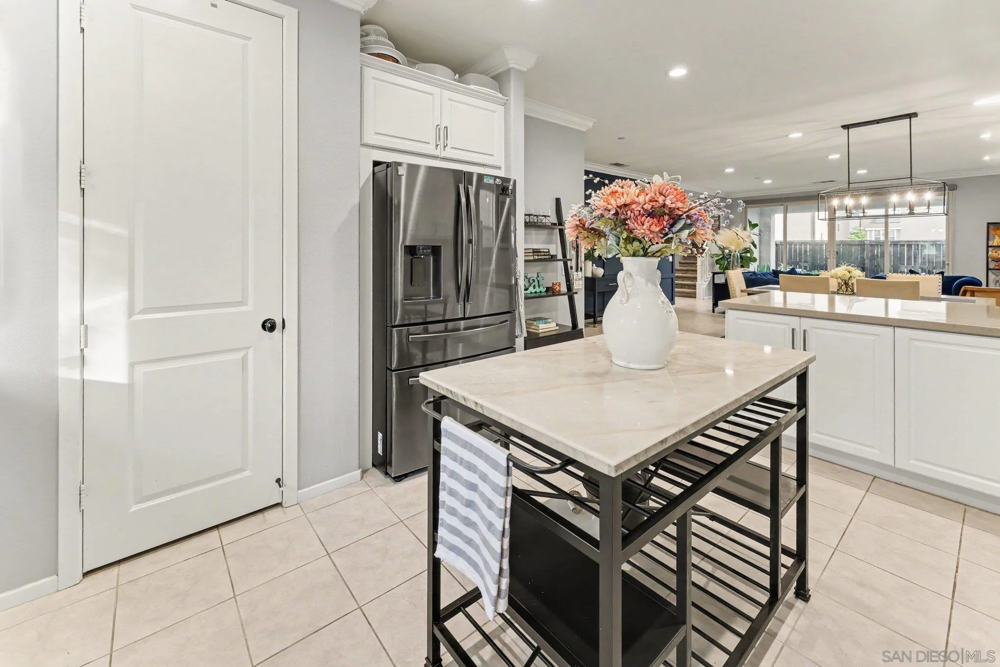 https://cdn.realtyfeed.com/cdn/127/260022736/00dddc2b3b848af4728f298cfa9741c6.webp