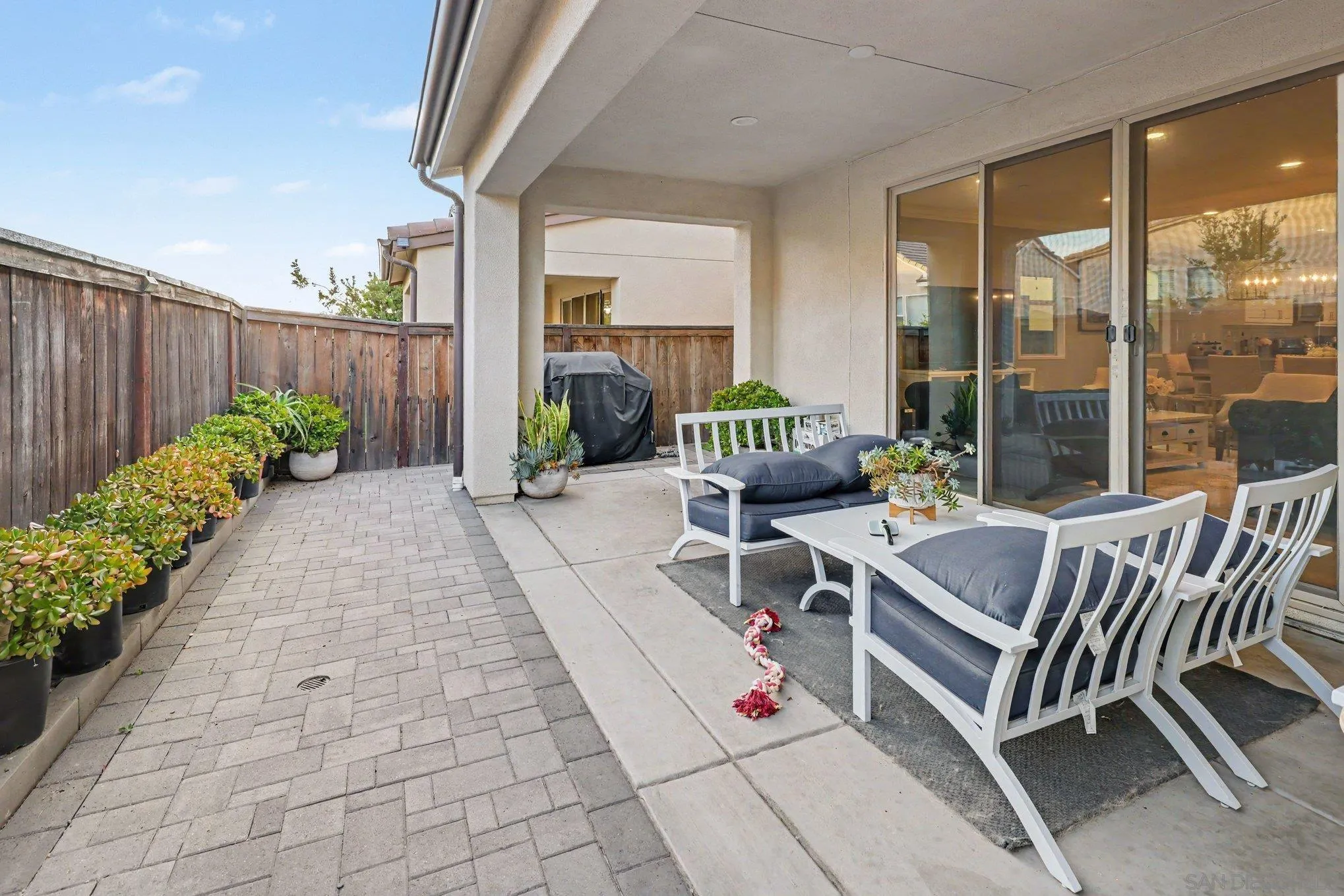 https://cdn.realtyfeed.com/cdn/127/260022736/cb03937f76b6a54b75f2034333f38c15.webp