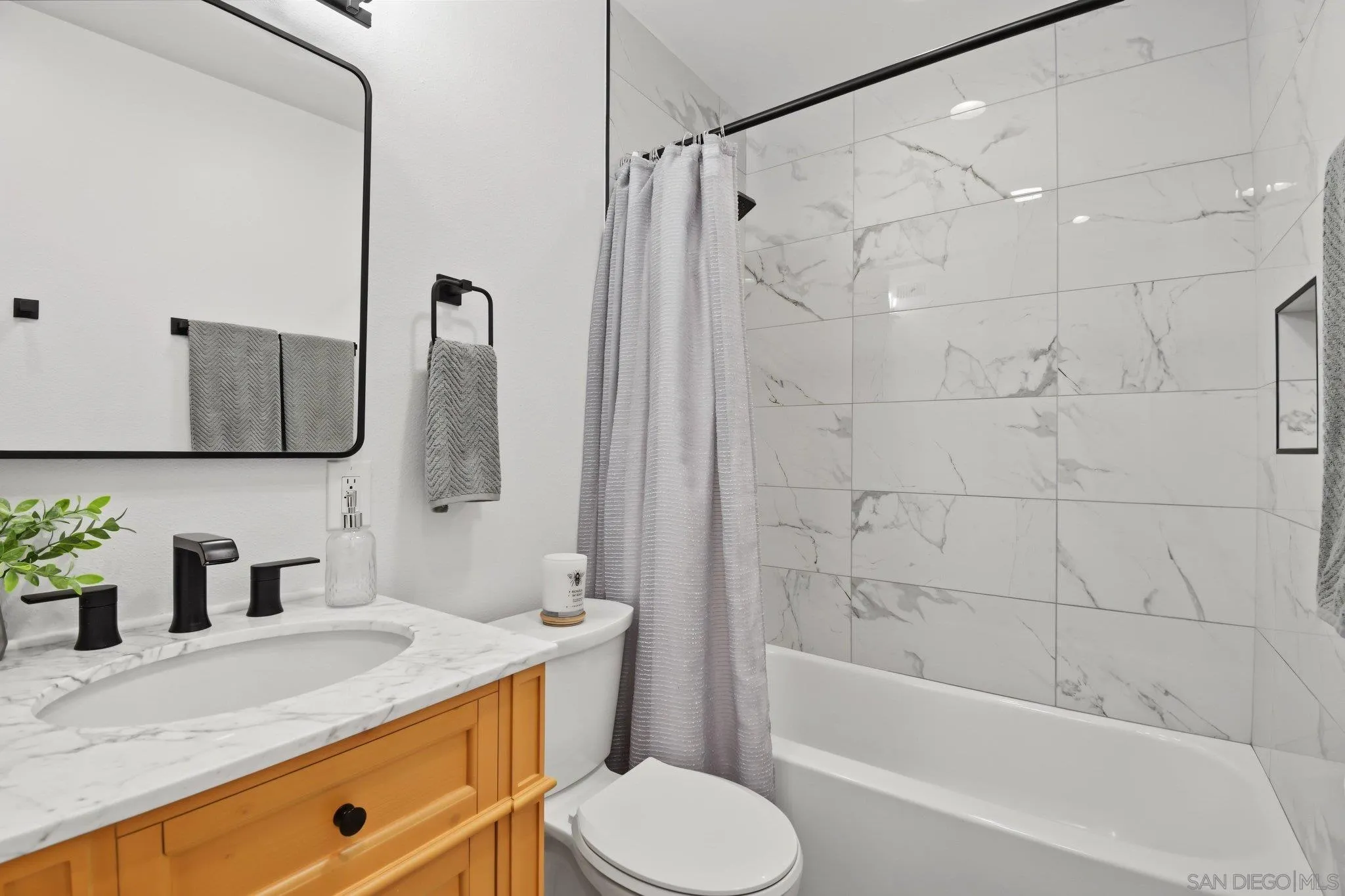 https://cdn.realtyfeed.com/cdn/127/260022742/12789cbbea4dd37e552c290096a3b81e.webp