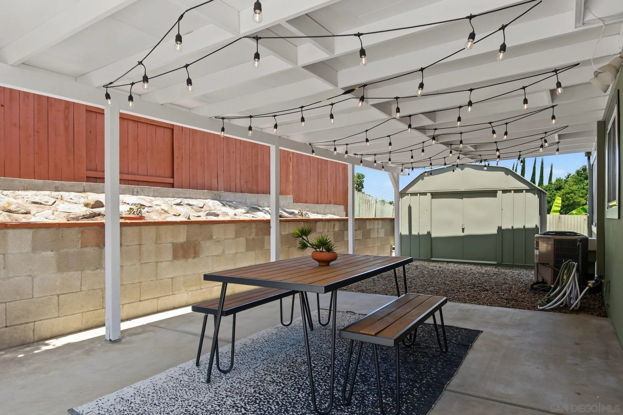 https://cdn.realtyfeed.com/cdn/127/260022742/2d64e446532b3a558c6b9ef83f486b1a.webp
