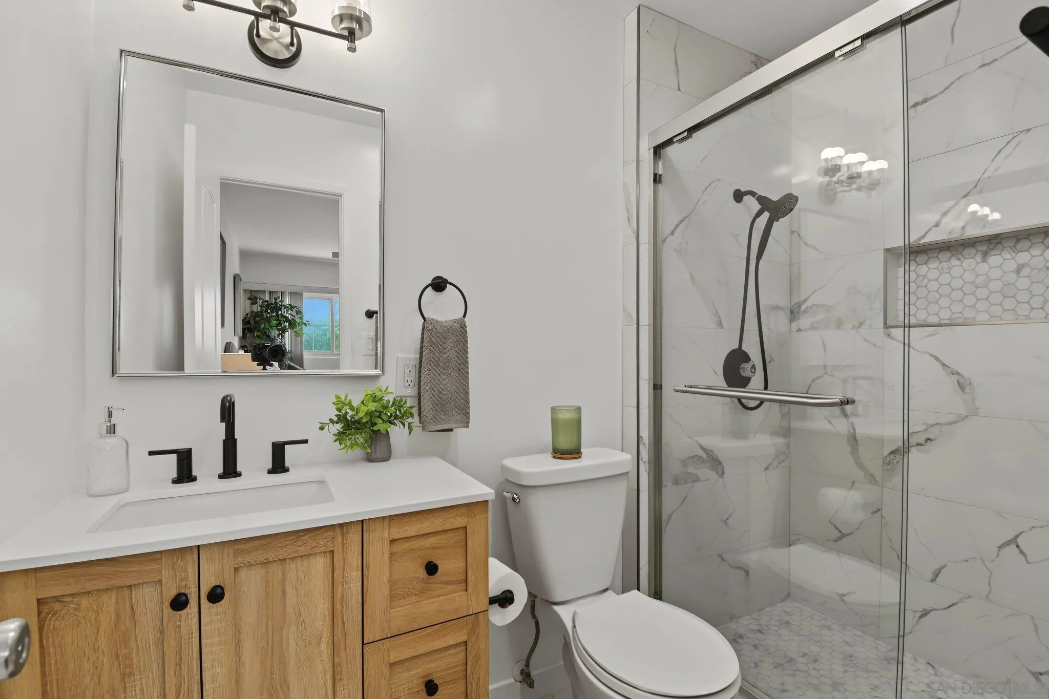 https://cdn.realtyfeed.com/cdn/127/260022742/6a22fe0d9d6aa6ed44561d00b5a1e517.webp
