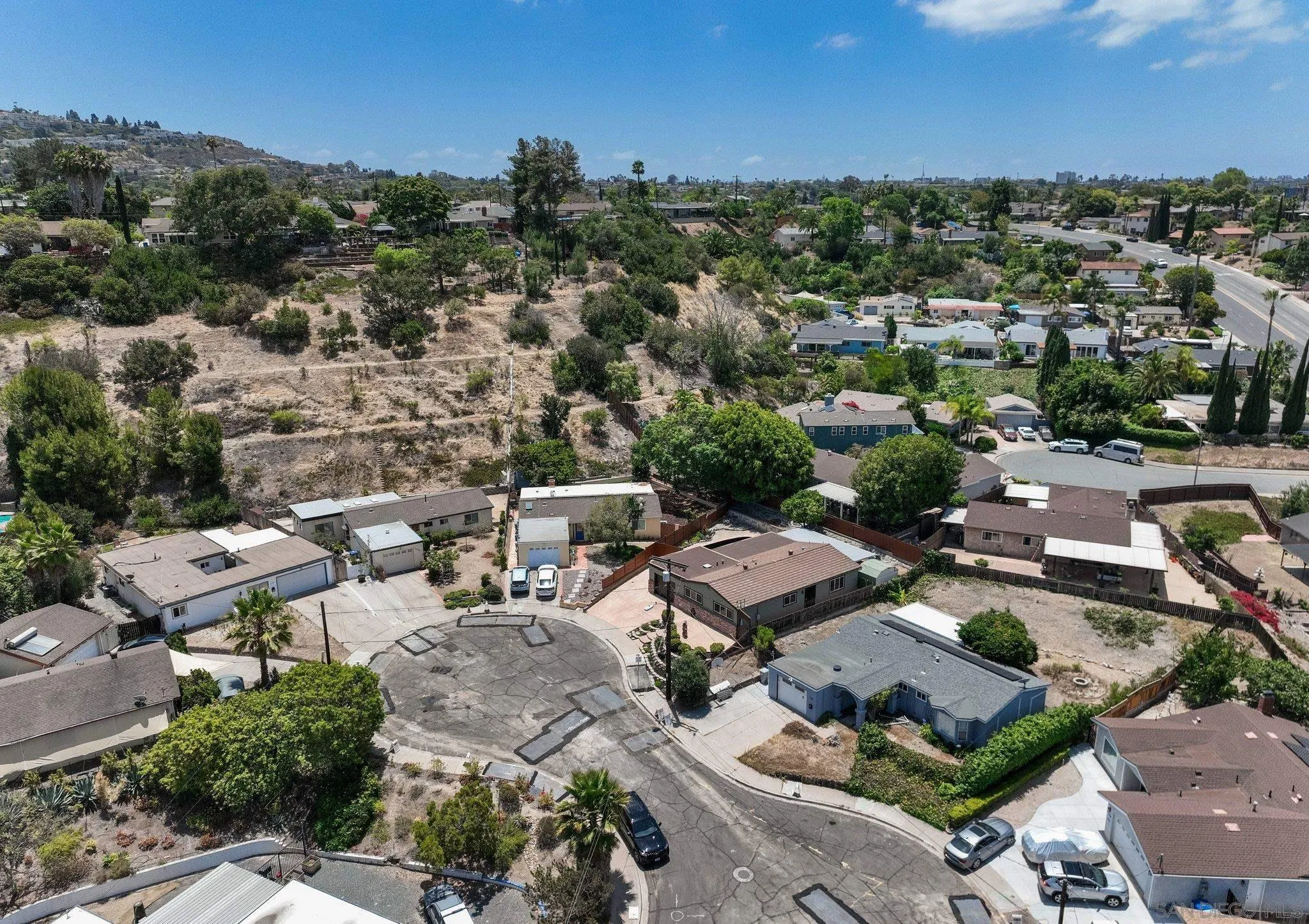 https://cdn.realtyfeed.com/cdn/127/260022742/b57bc58fad4642fded3e96fe18719fe9.webp
