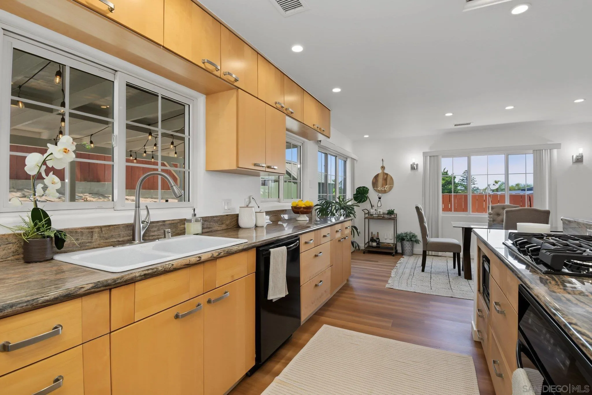https://cdn.realtyfeed.com/cdn/127/260022742/bcb8e8e119783a6a101d6af5e8e73e3c.webp