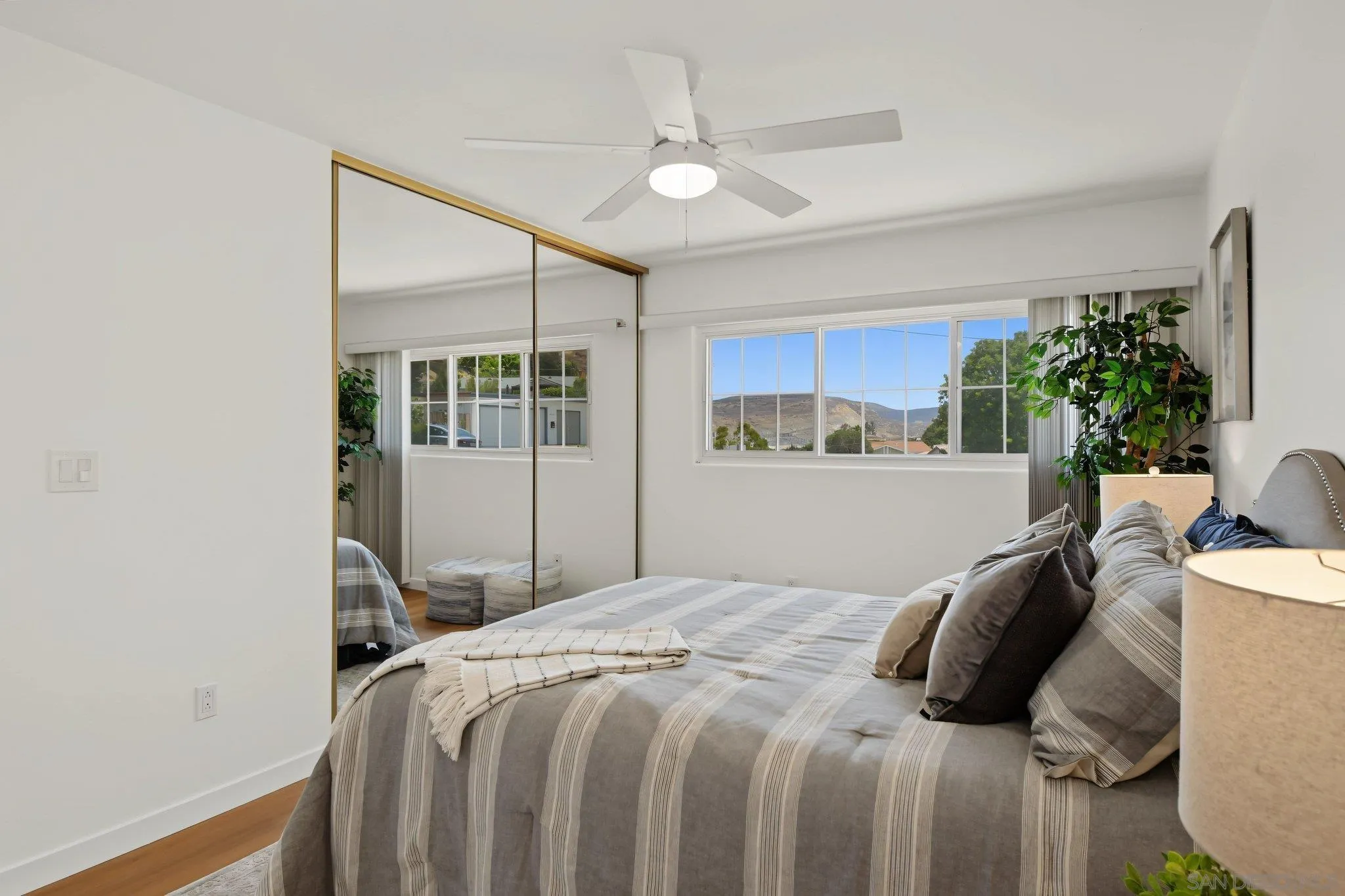 https://cdn.realtyfeed.com/cdn/127/260022742/f217cf24ddab2e9dbab8362599642c9a.webp