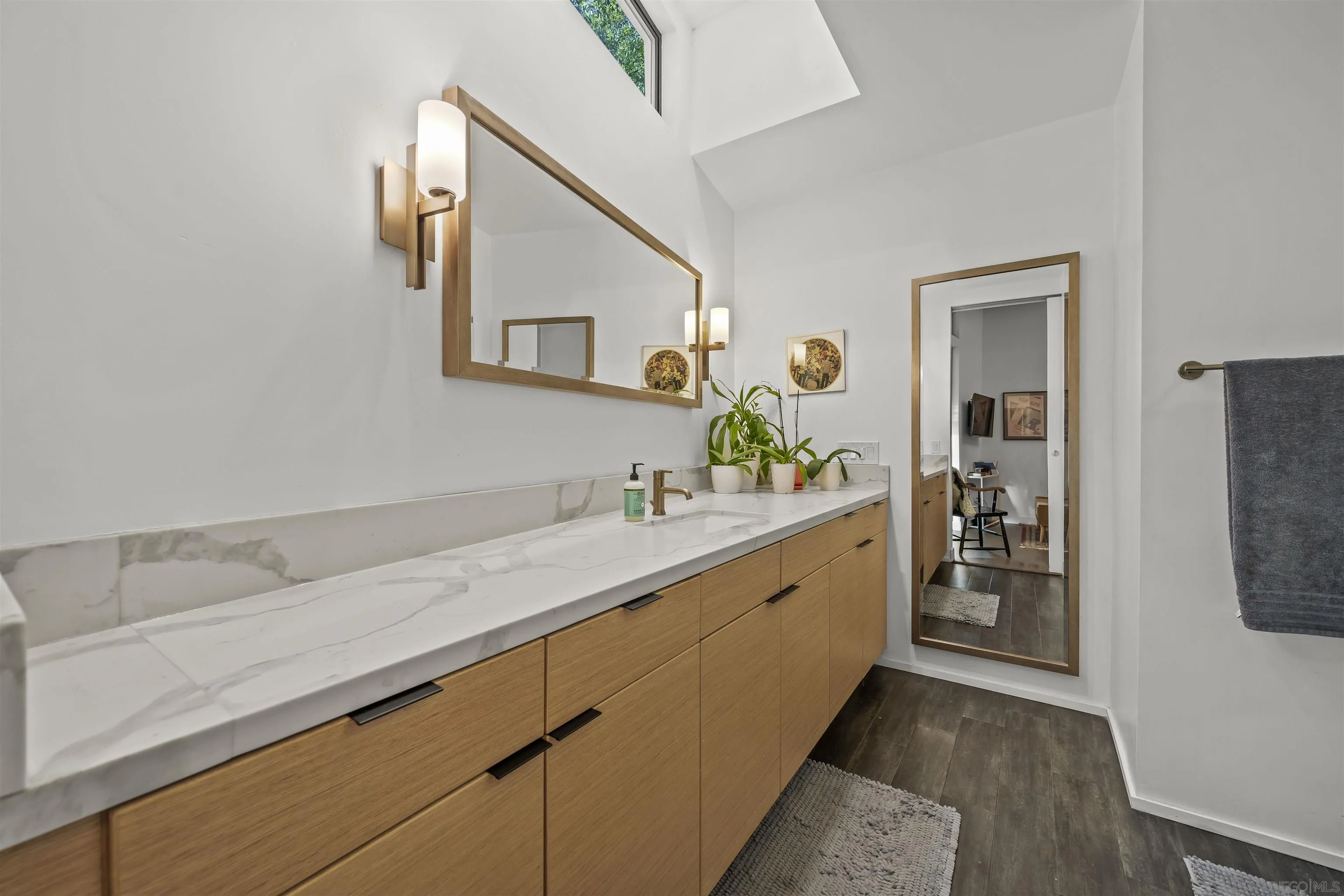 https://cdn.realtyfeed.com/cdn/127/260022744/2fa6675d76ef566c82e668d4ddd52362.webp