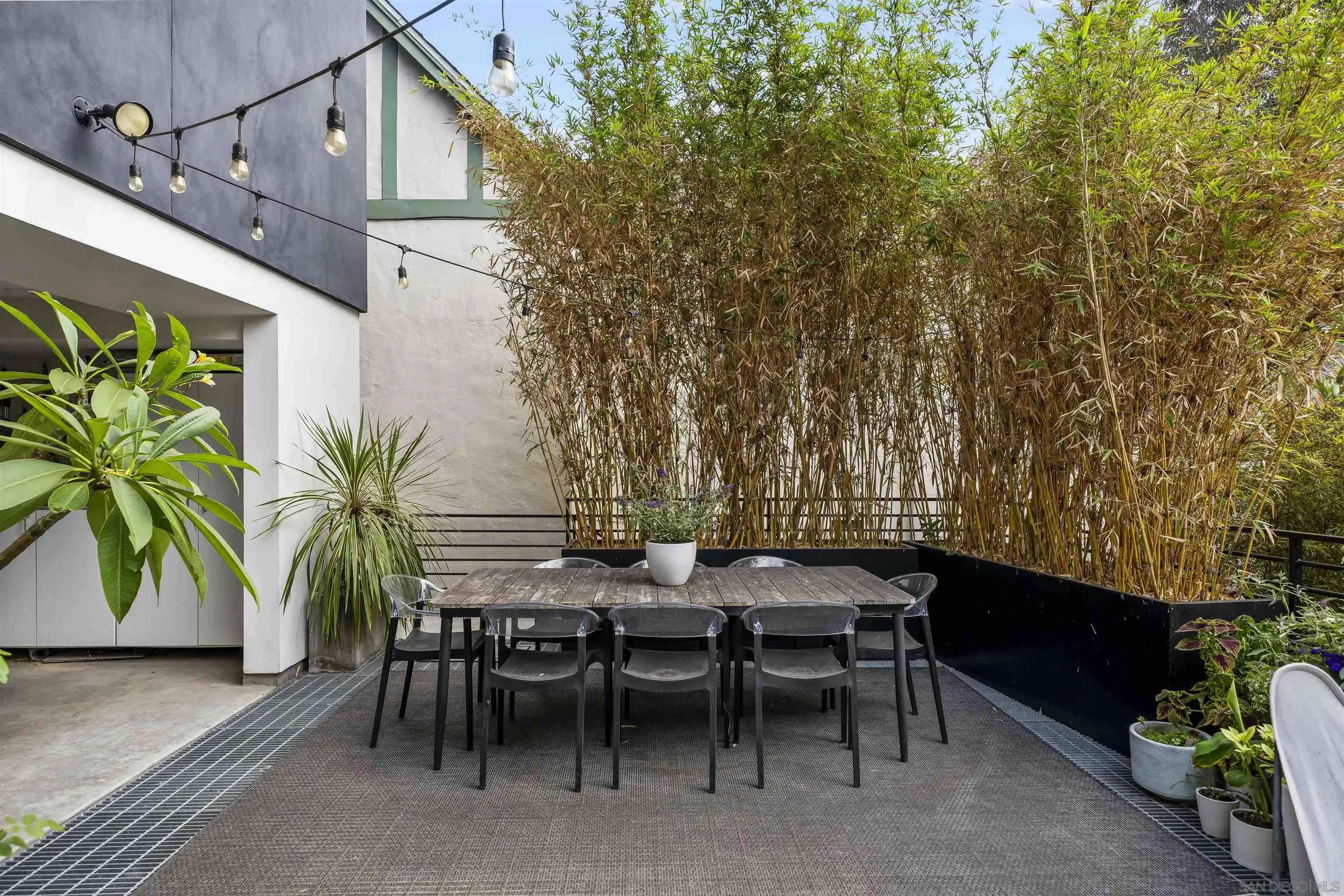 https://cdn.realtyfeed.com/cdn/127/260022744/53c45ee7088ff40231e0c759ce56e3fb.webp