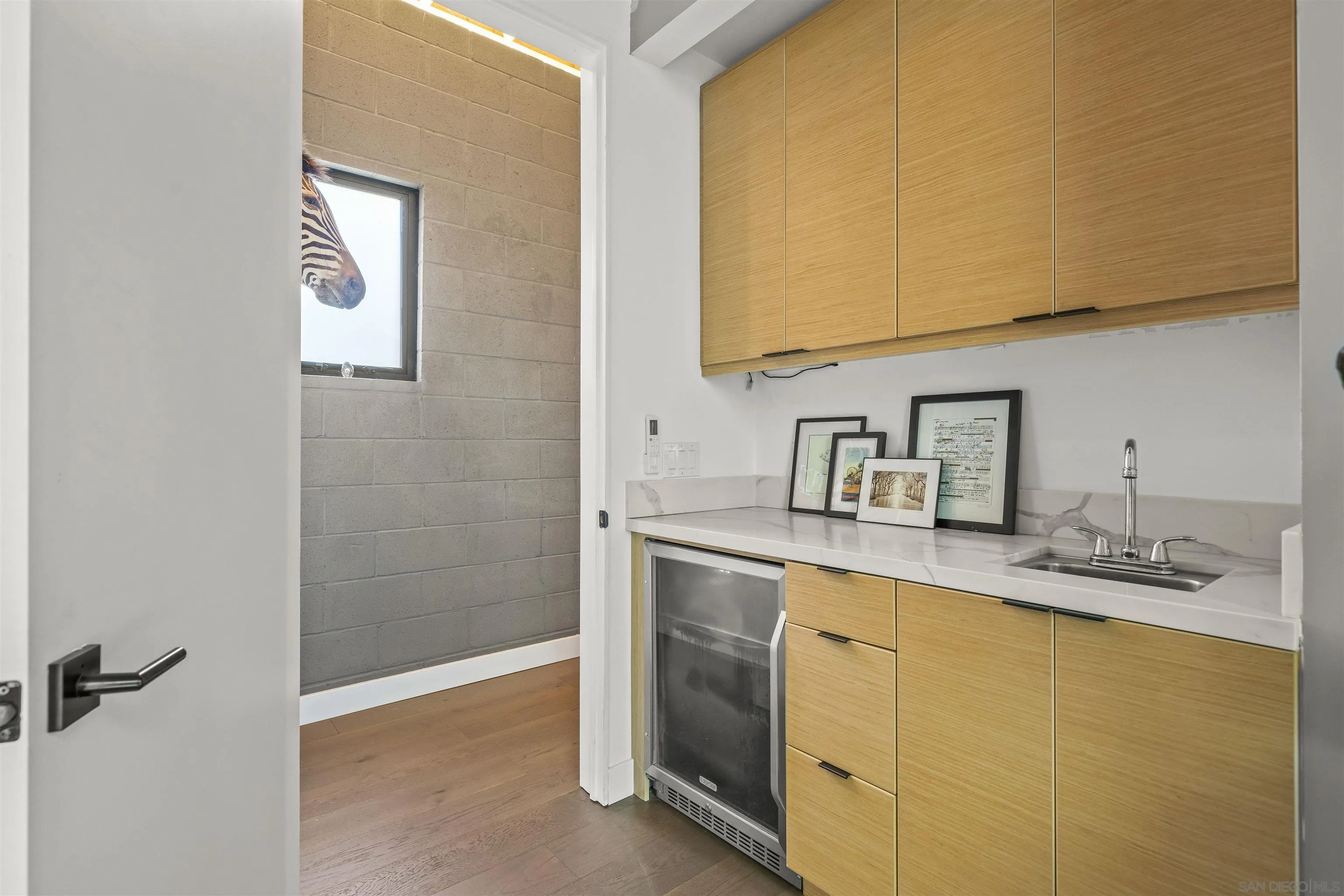 https://cdn.realtyfeed.com/cdn/127/260022744/a9255a939d51fcca32f9e4ef1f42bc84.webp