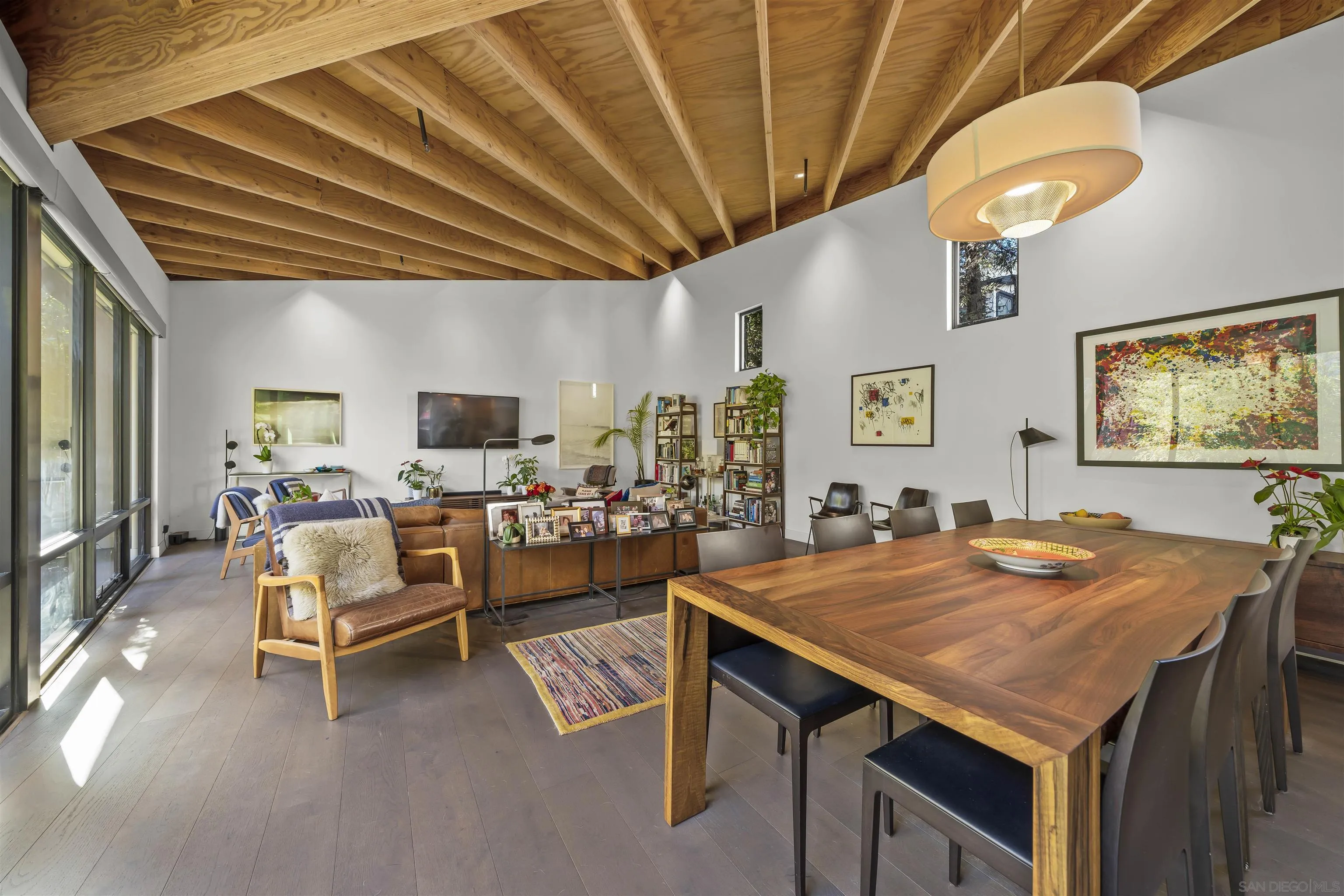 https://cdn.realtyfeed.com/cdn/127/260022744/b4122542e317746c8dd23fd878666857.webp
