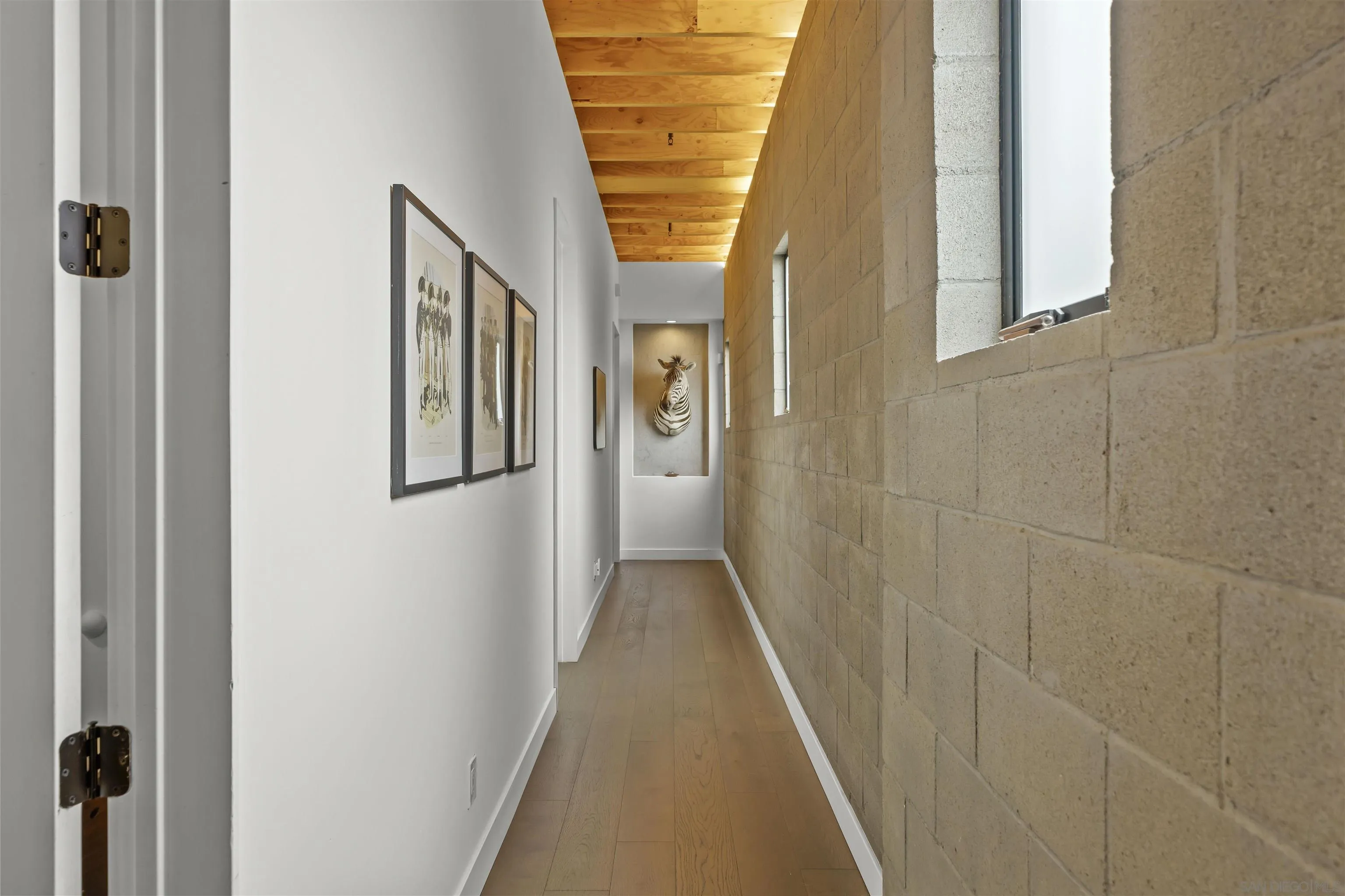 https://cdn.realtyfeed.com/cdn/127/260022744/f3d4cb7afb26e9060ffe2f51c61d53e2.webp