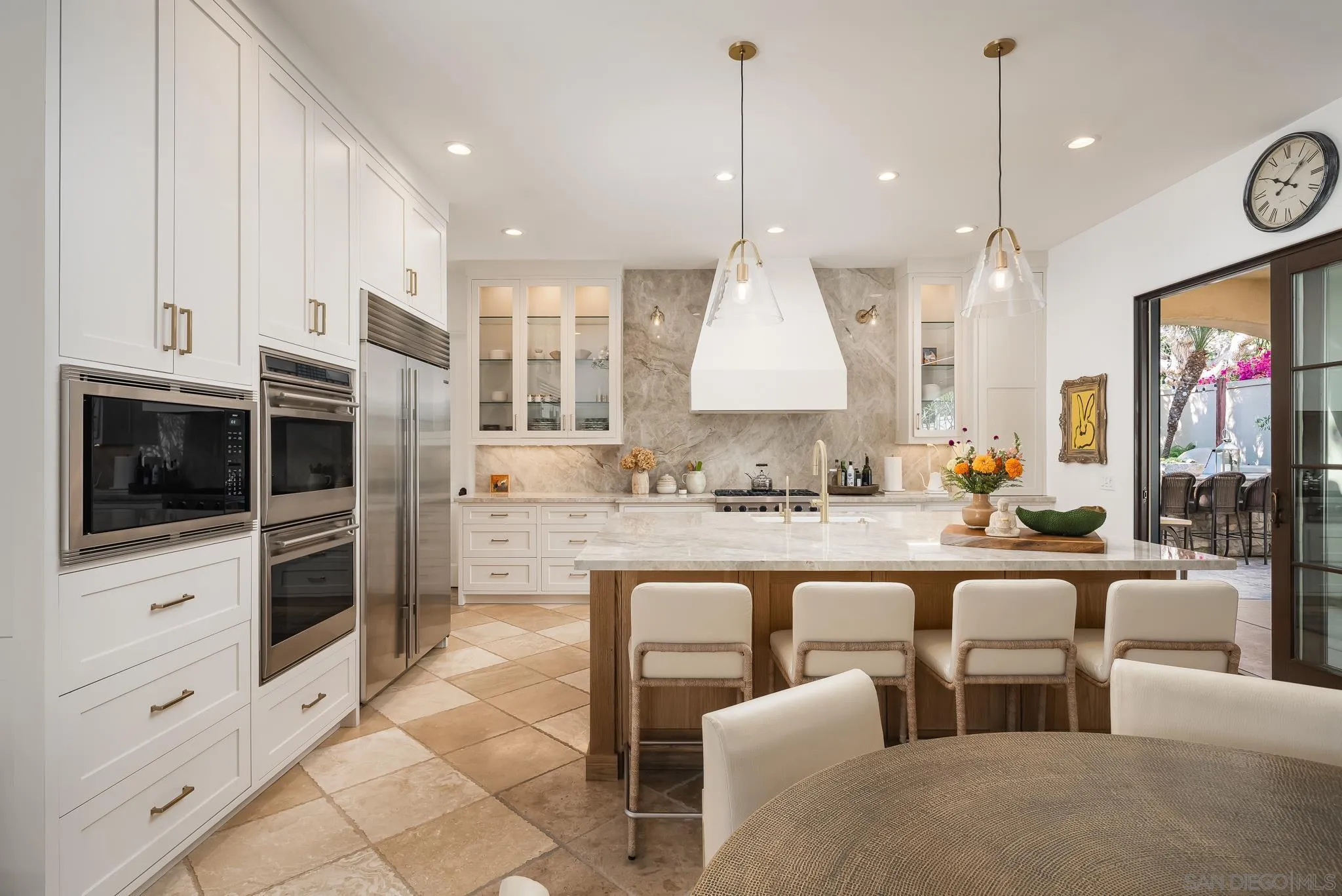 https://cdn.realtyfeed.com/cdn/127/260022752/416c46abe356d16906eab16ae50958c9.webp