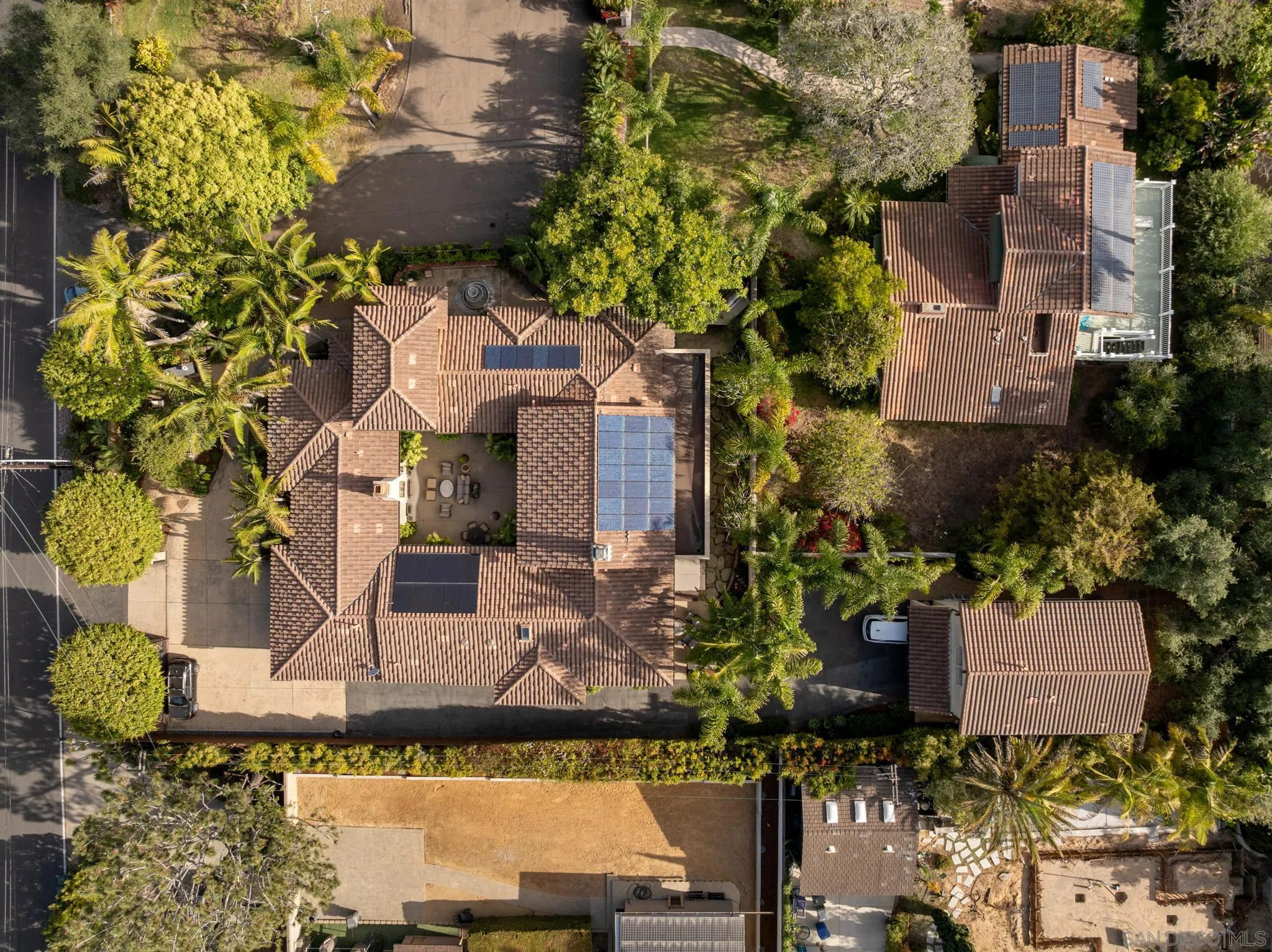 https://cdn.realtyfeed.com/cdn/127/260022752/4e9680eb7ca6209db5e71e0f77601304.webp