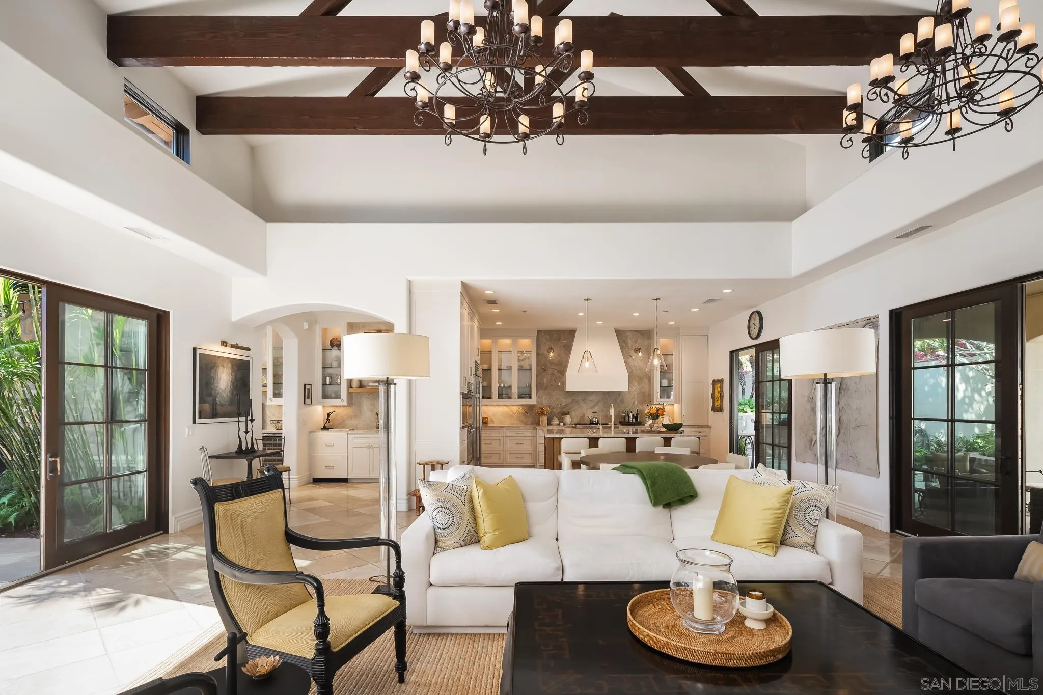 https://cdn.realtyfeed.com/cdn/127/260022752/e2b50b441f4acab947ac33f3b03c6277.webp