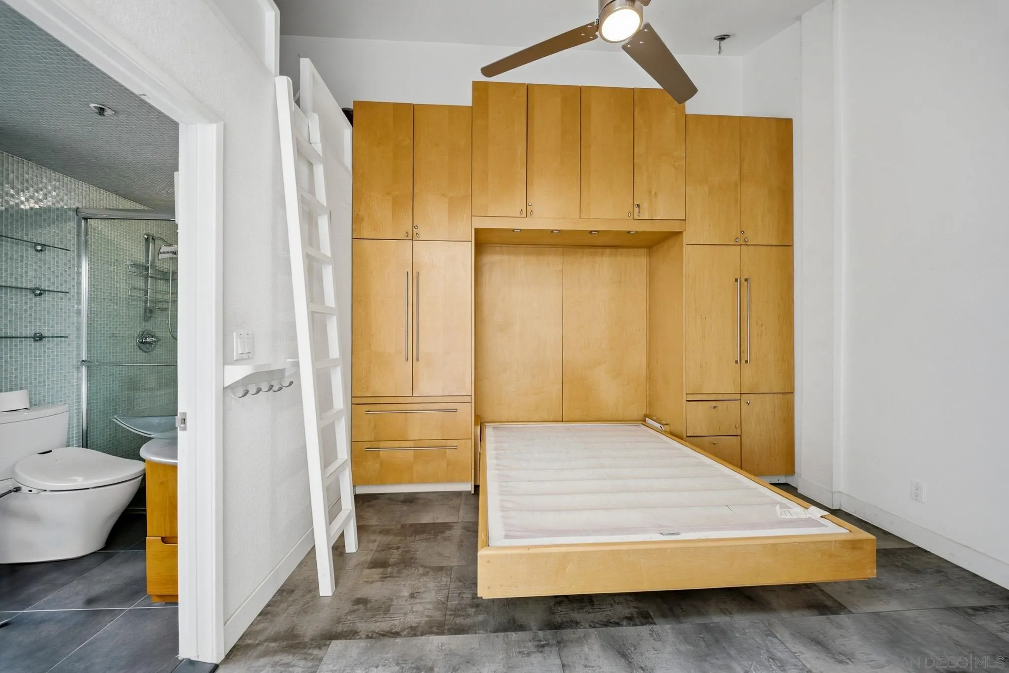 https://cdn.realtyfeed.com/cdn/127/260022753/7d3973752f96d020a85a65c4be311bd5.webp