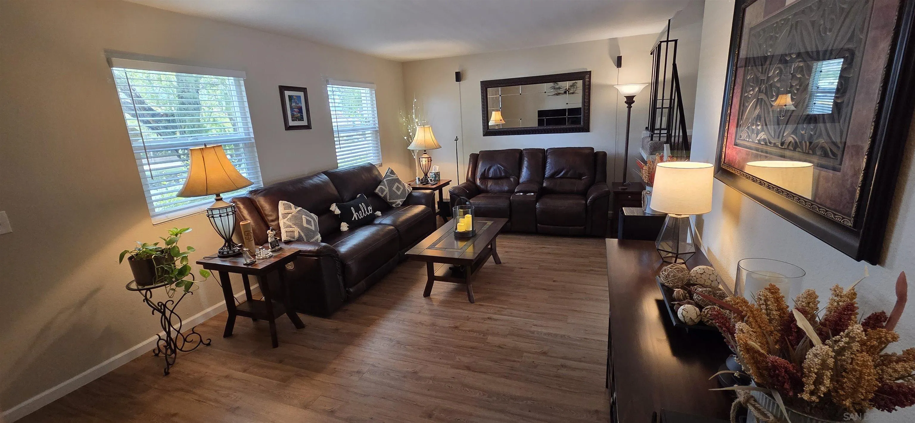 https://cdn.realtyfeed.com/cdn/127/260022754/80fa893b82d8ed260de146eb301ddb81.webp