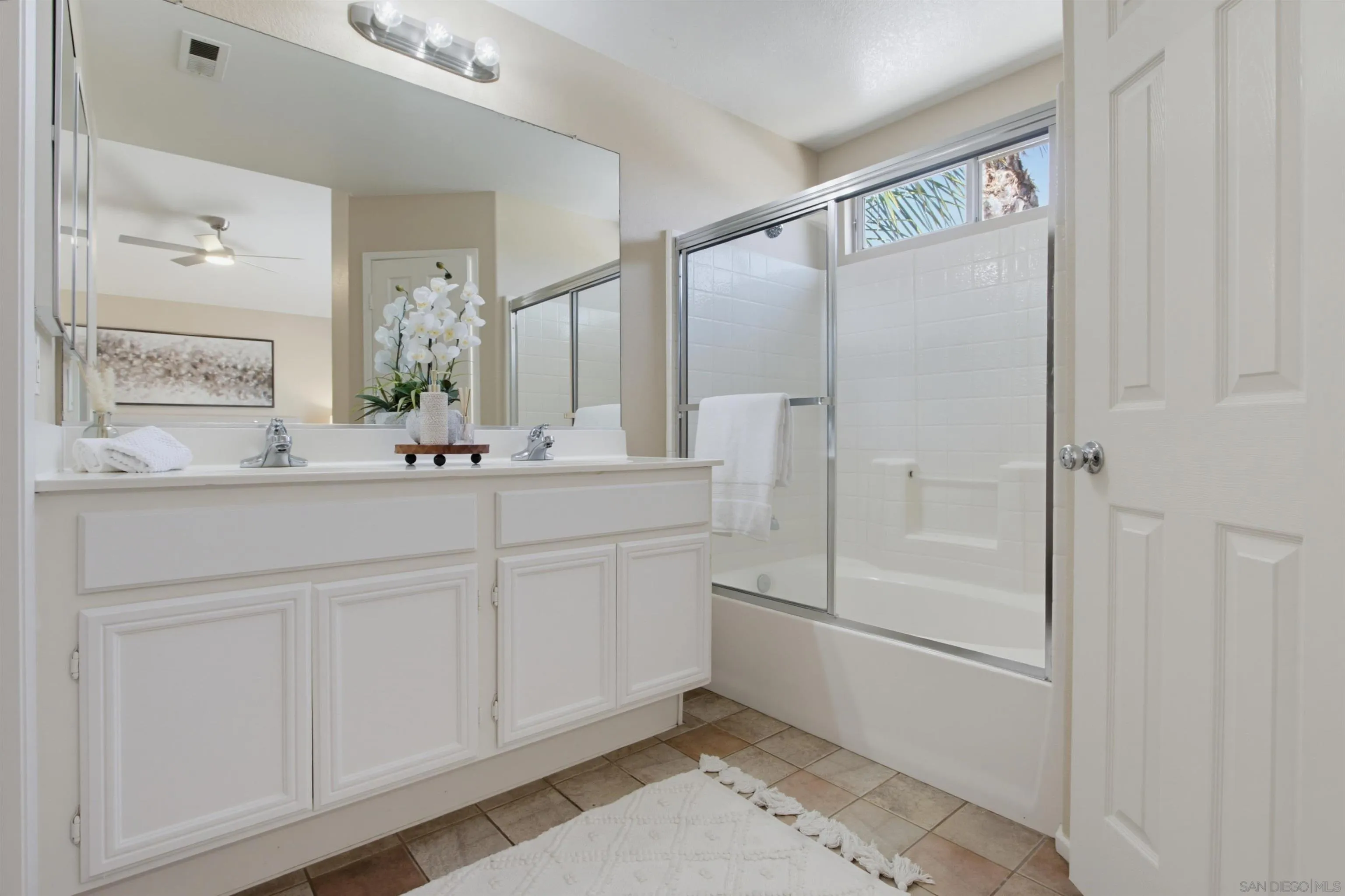 https://cdn.realtyfeed.com/cdn/127/260022755/02984a58f10e1b5f0b32a648e8909e70.webp