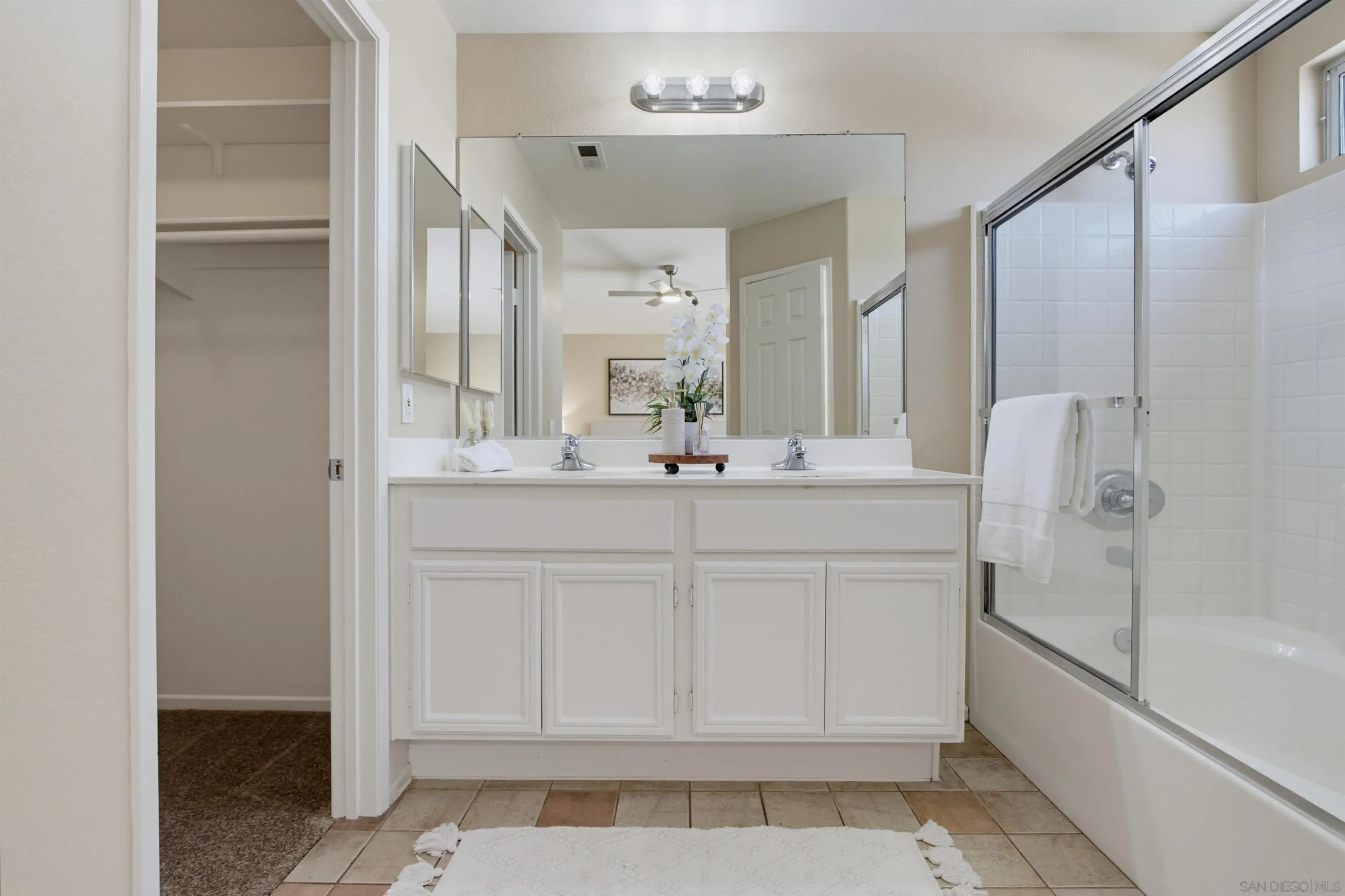 https://cdn.realtyfeed.com/cdn/127/260022755/531402b1eb7d9f4472217b2492f82d0b.webp