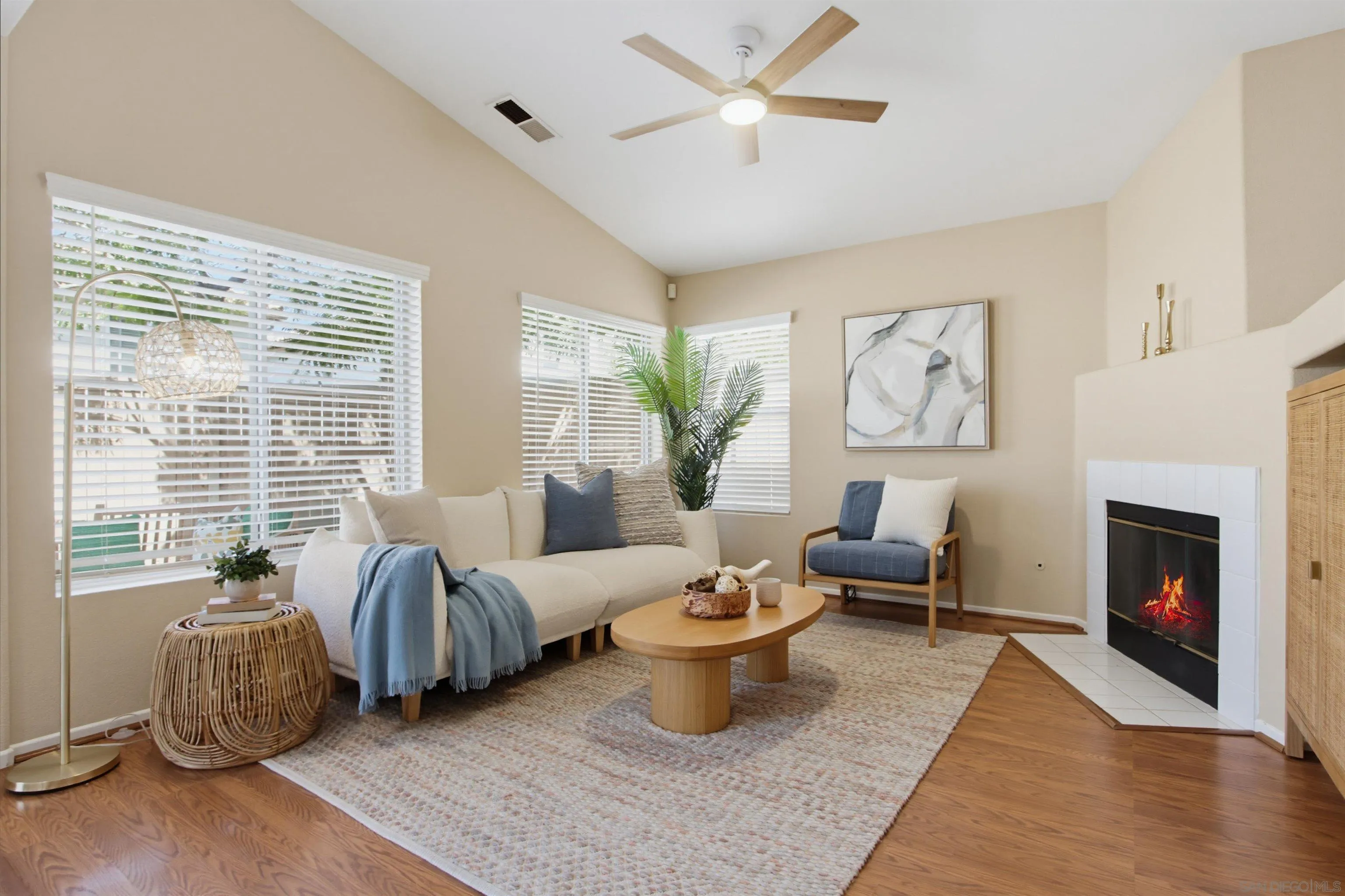 https://cdn.realtyfeed.com/cdn/127/260022755/f56de0835c2f1a1311a9da05985beaa2.webp