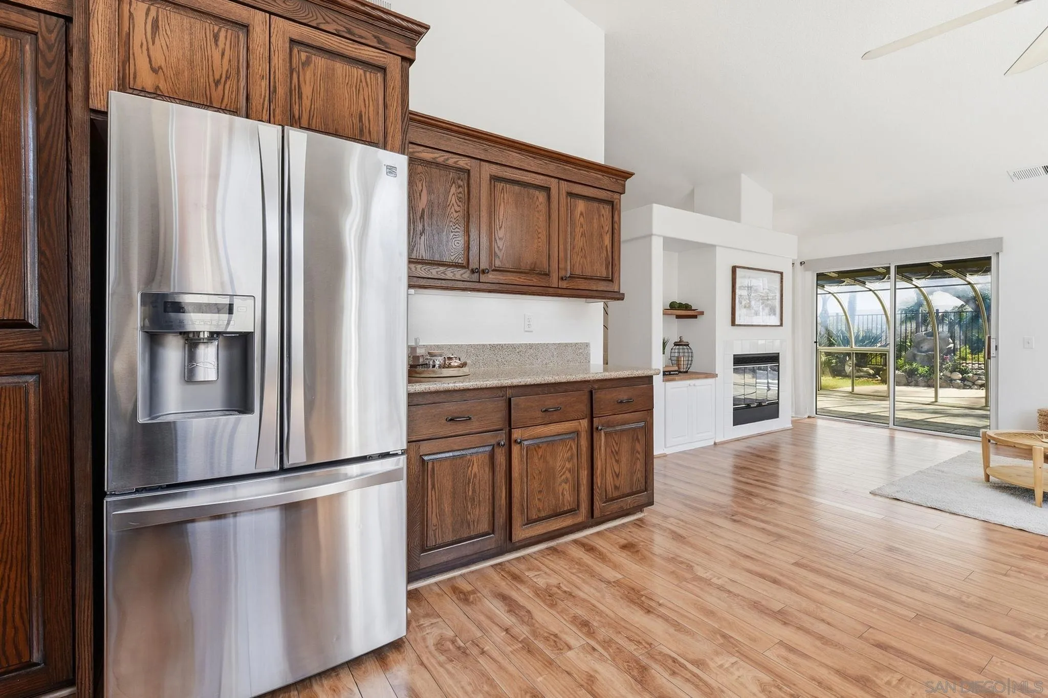 https://cdn.realtyfeed.com/cdn/127/260022759/4bedc277831e2891e8a957983a66f4ad.webp
