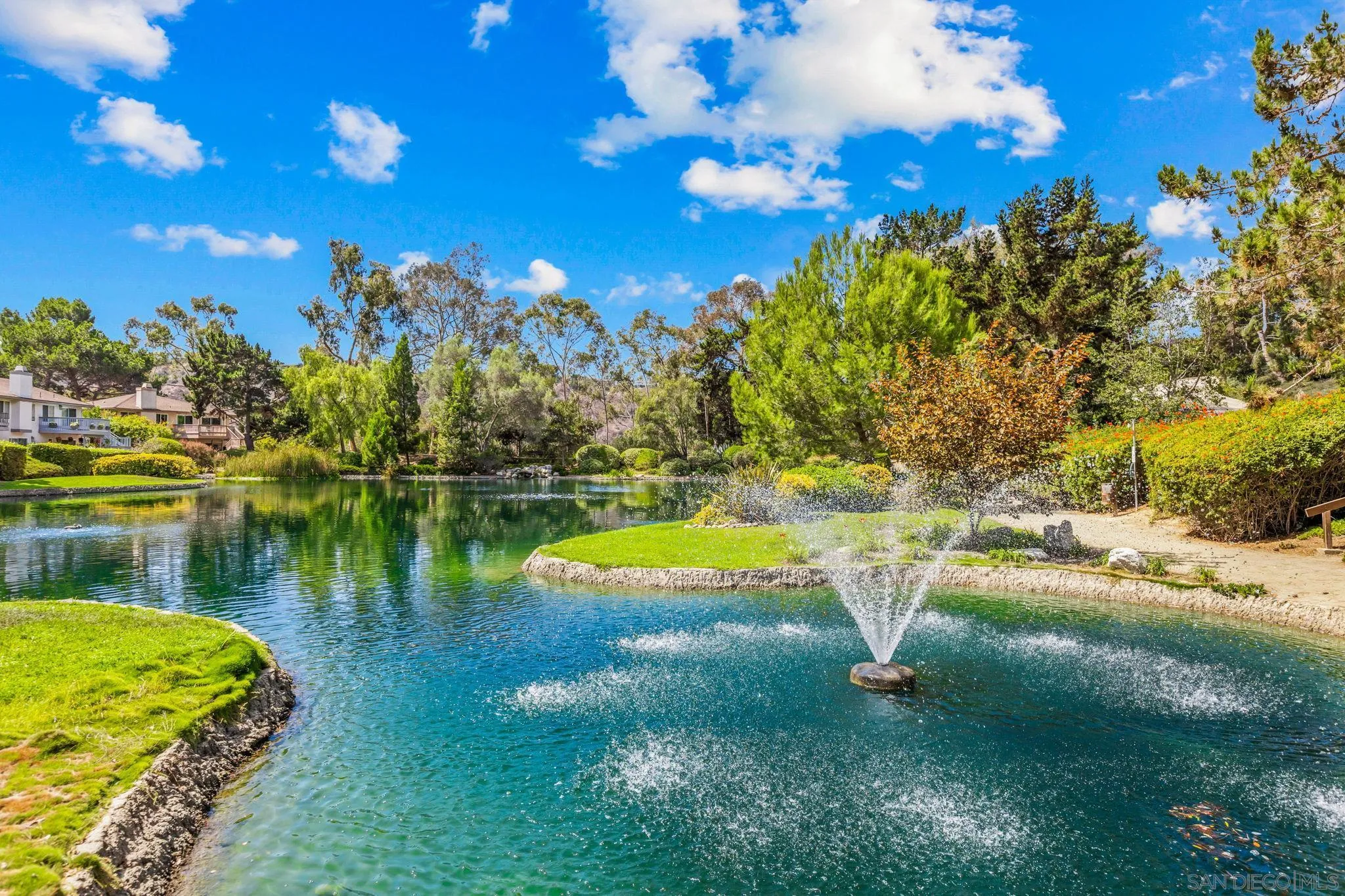 https://cdn.realtyfeed.com/cdn/127/260022764/0d2274e43bfd520b8d79f0084d10edb3.webp