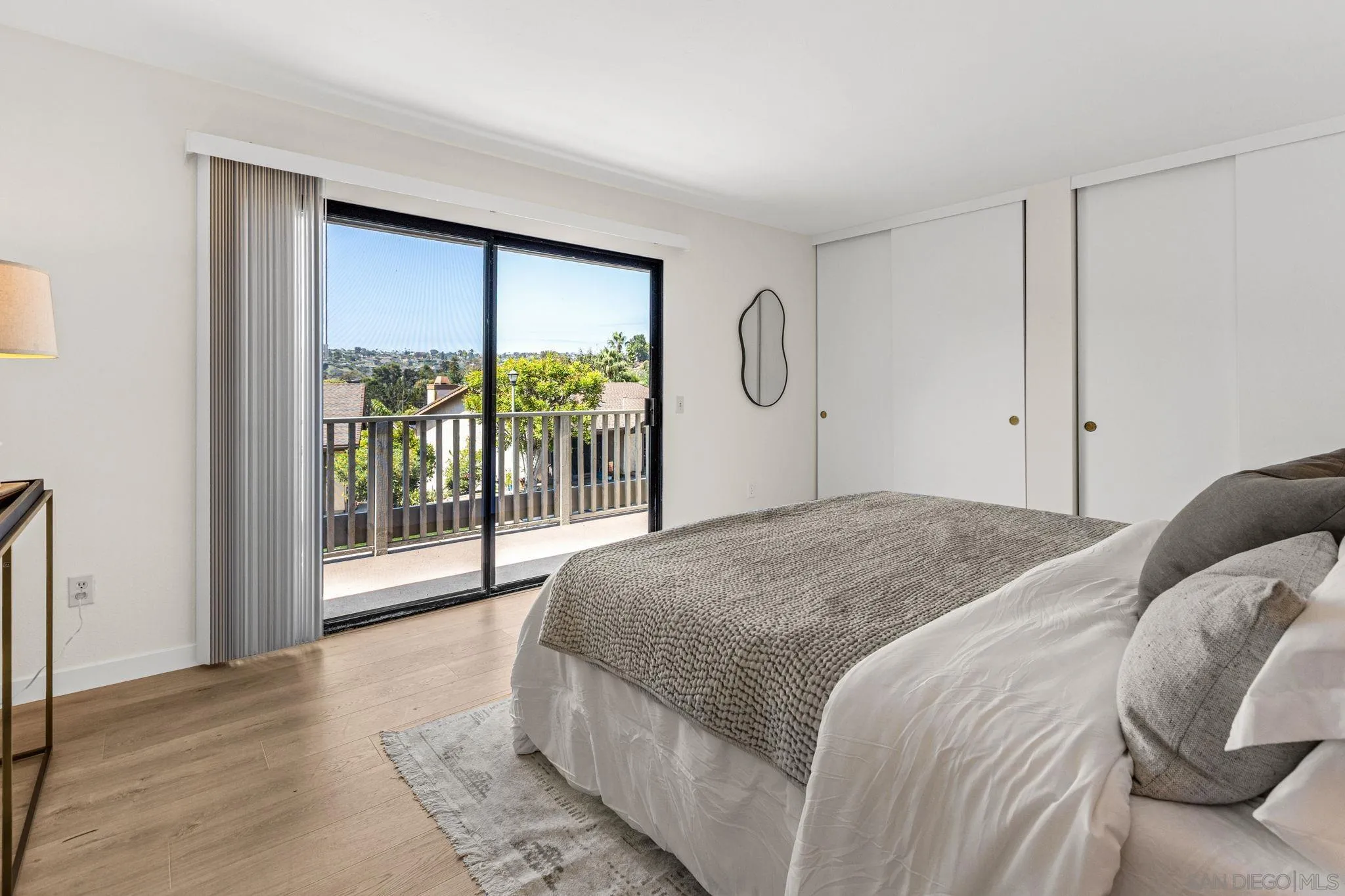 https://cdn.realtyfeed.com/cdn/127/260022764/367cba8ded7481d59a6bde1d295bfeb2.webp