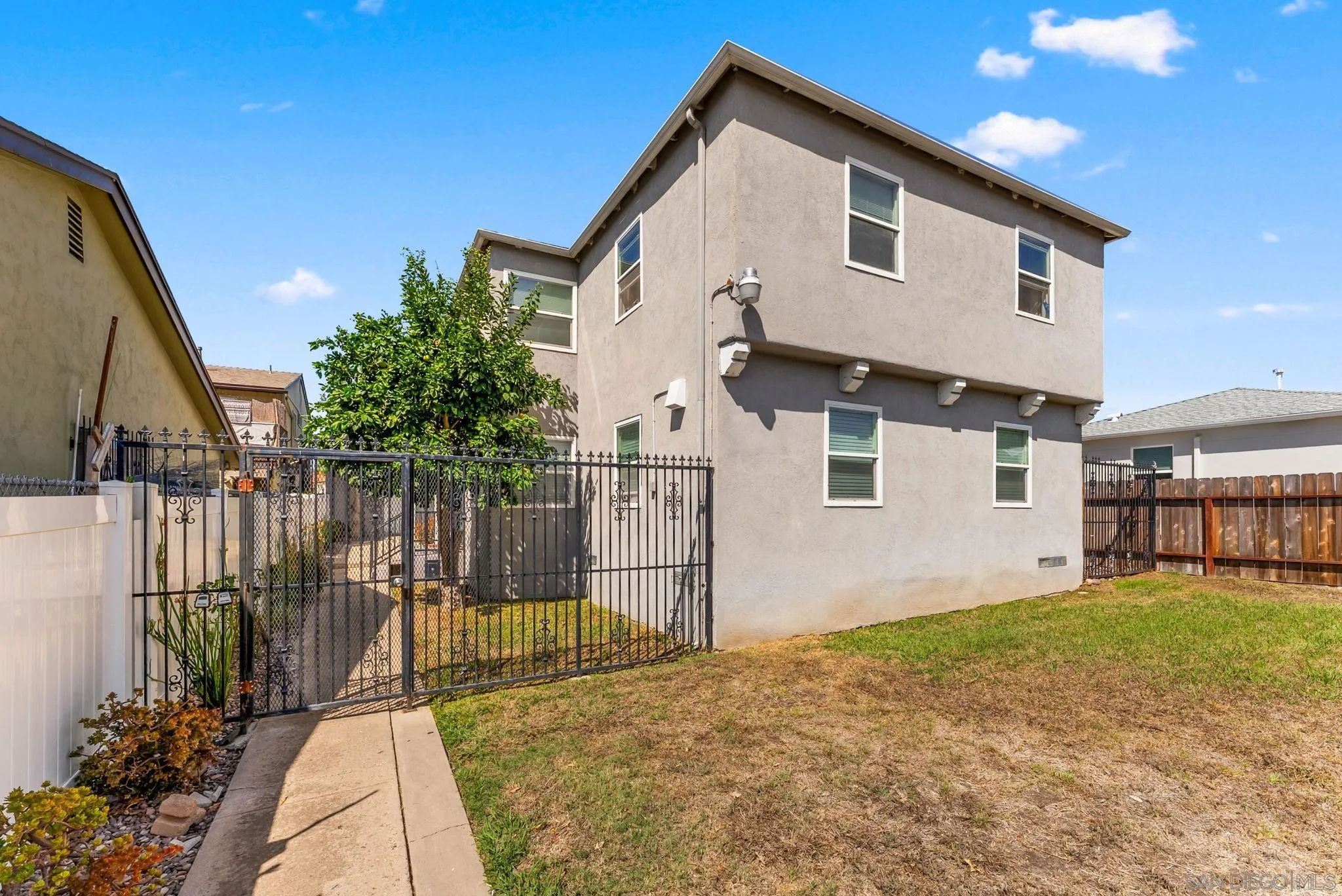 4454-60 52nd Street