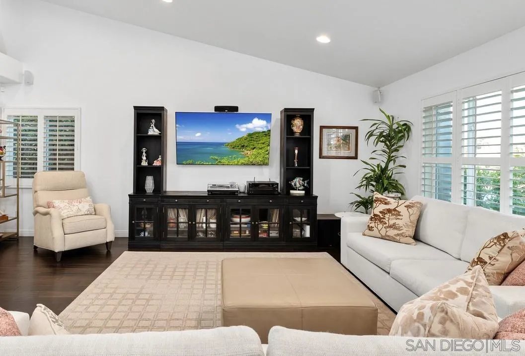 https://cdn.realtyfeed.com/cdn/127/260022767/9402fb5e7ce539c02f37d29ba581c3b4.webp