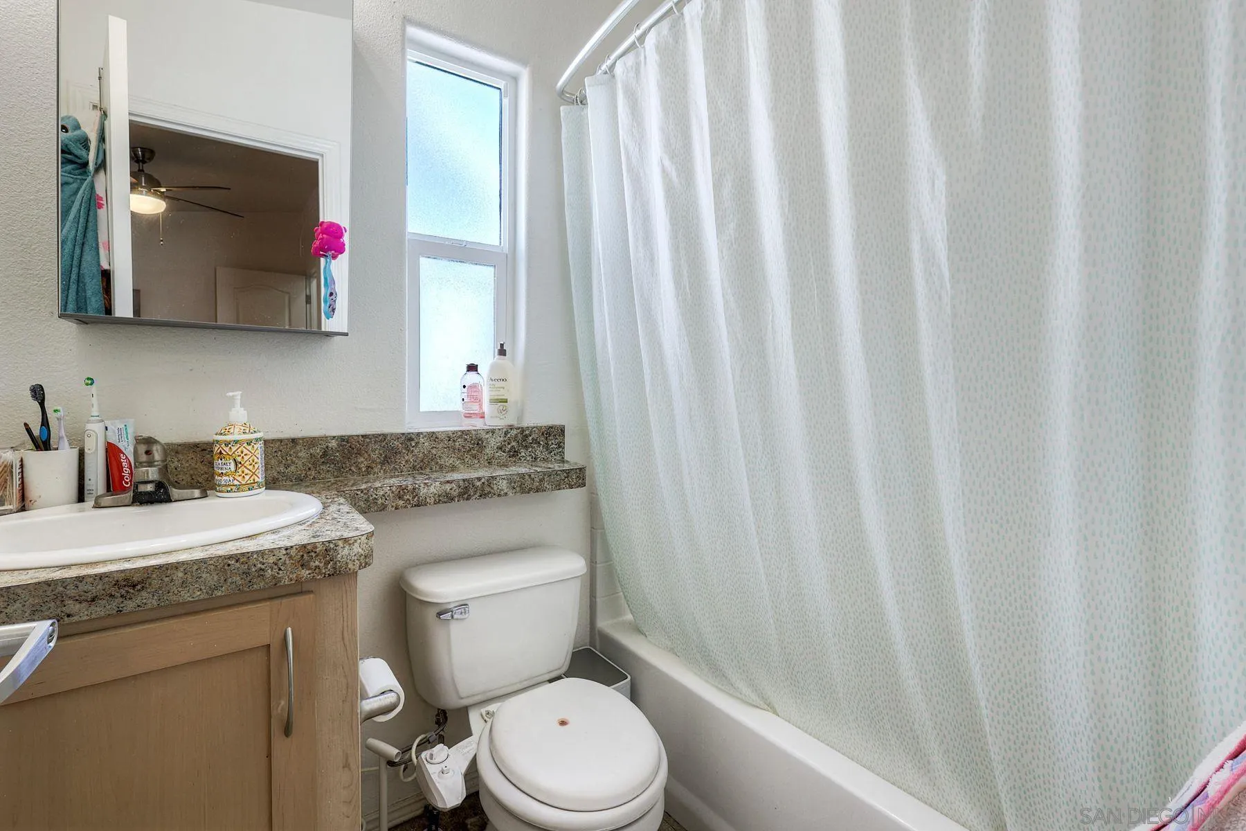 https://cdn.realtyfeed.com/cdn/127/260022768/05a282b0b34e069358f073c08697c81c.webp