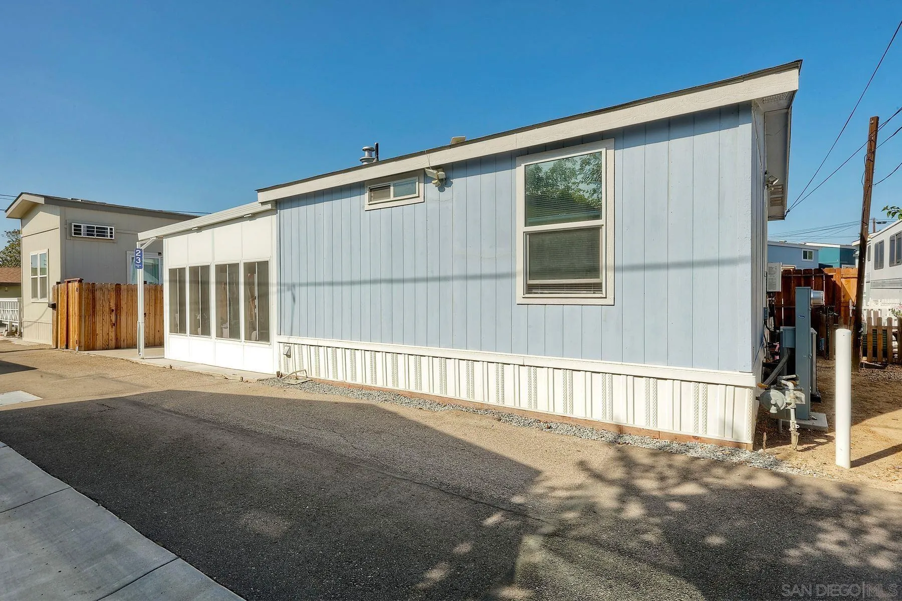 https://cdn.realtyfeed.com/cdn/127/260022768/05bc42f4106da54a060aaa080df719f8.webp