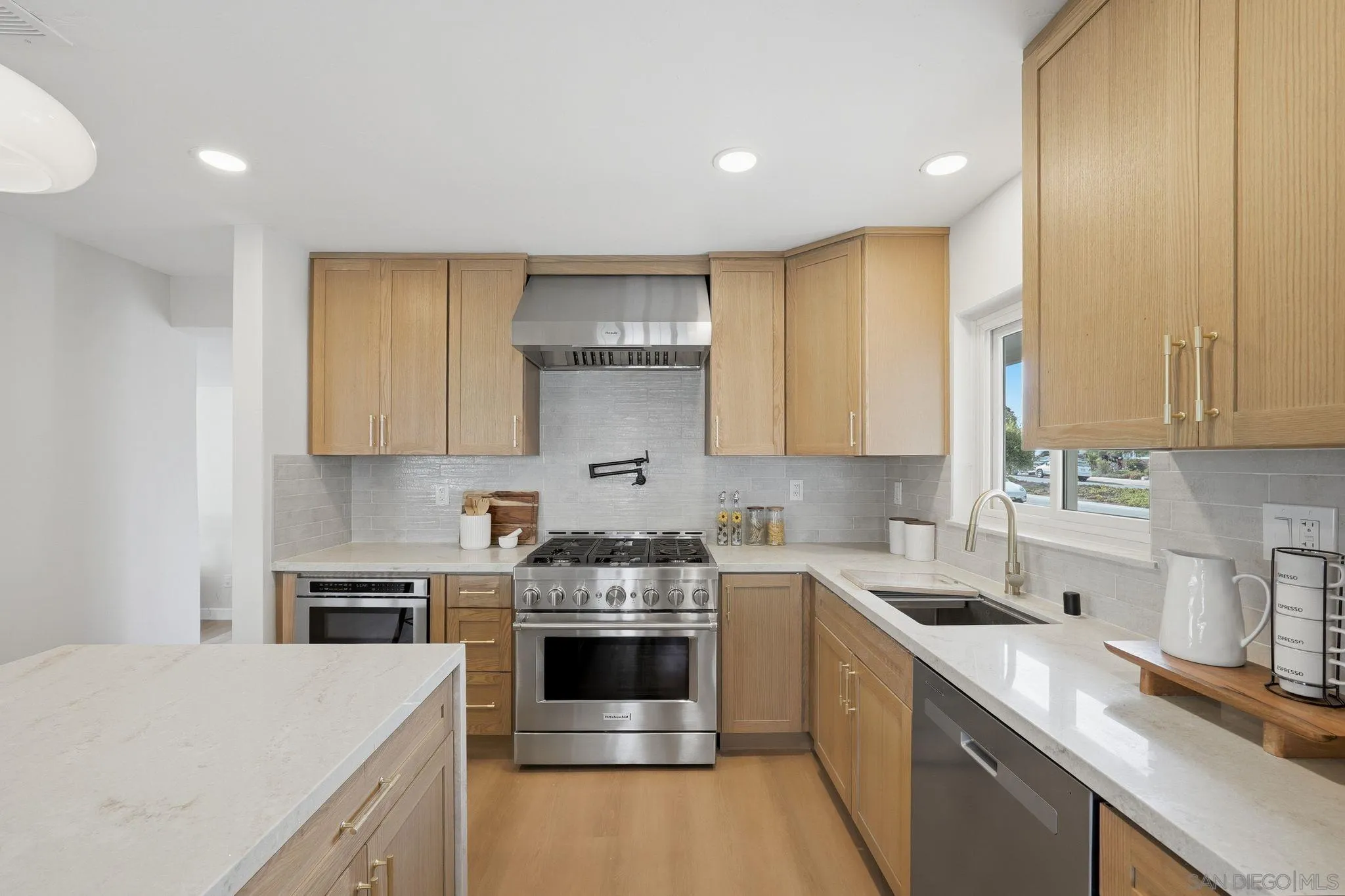 https://cdn.realtyfeed.com/cdn/127/260022769/5f6f559c4ac625a8d6b40f9b4feea45a.webp