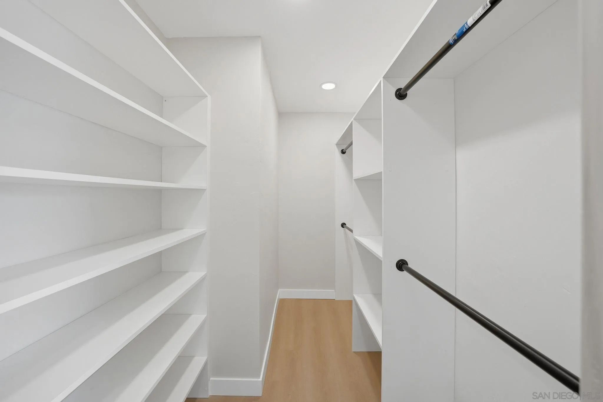 https://cdn.realtyfeed.com/cdn/127/260022769/b41451e570b82f097704ac9619bf35d6.webp