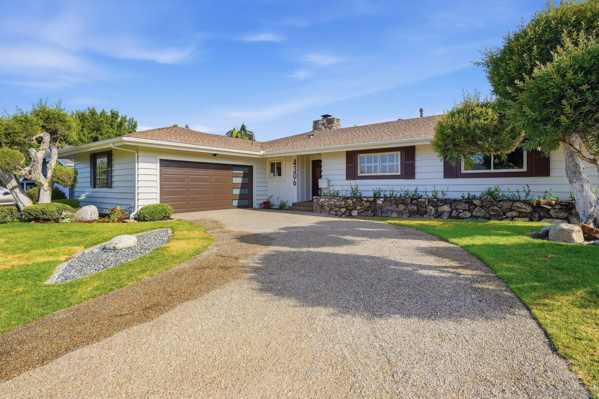 https://cdn.realtyfeed.com/cdn/127/260022769/bbad66ed93ead1ea87567136eebf0a67.webp