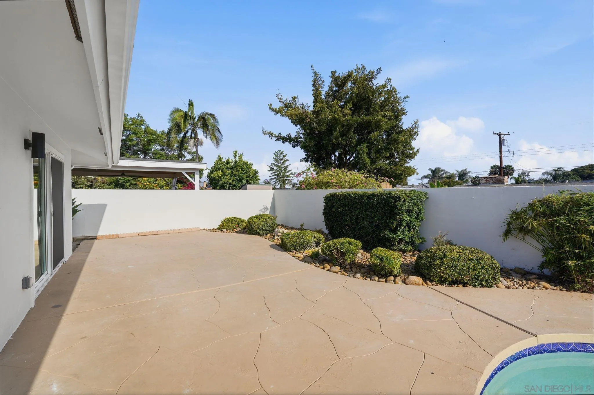 https://cdn.realtyfeed.com/cdn/127/260022769/f4296fcfd5cc137ae63410538f85d340.webp