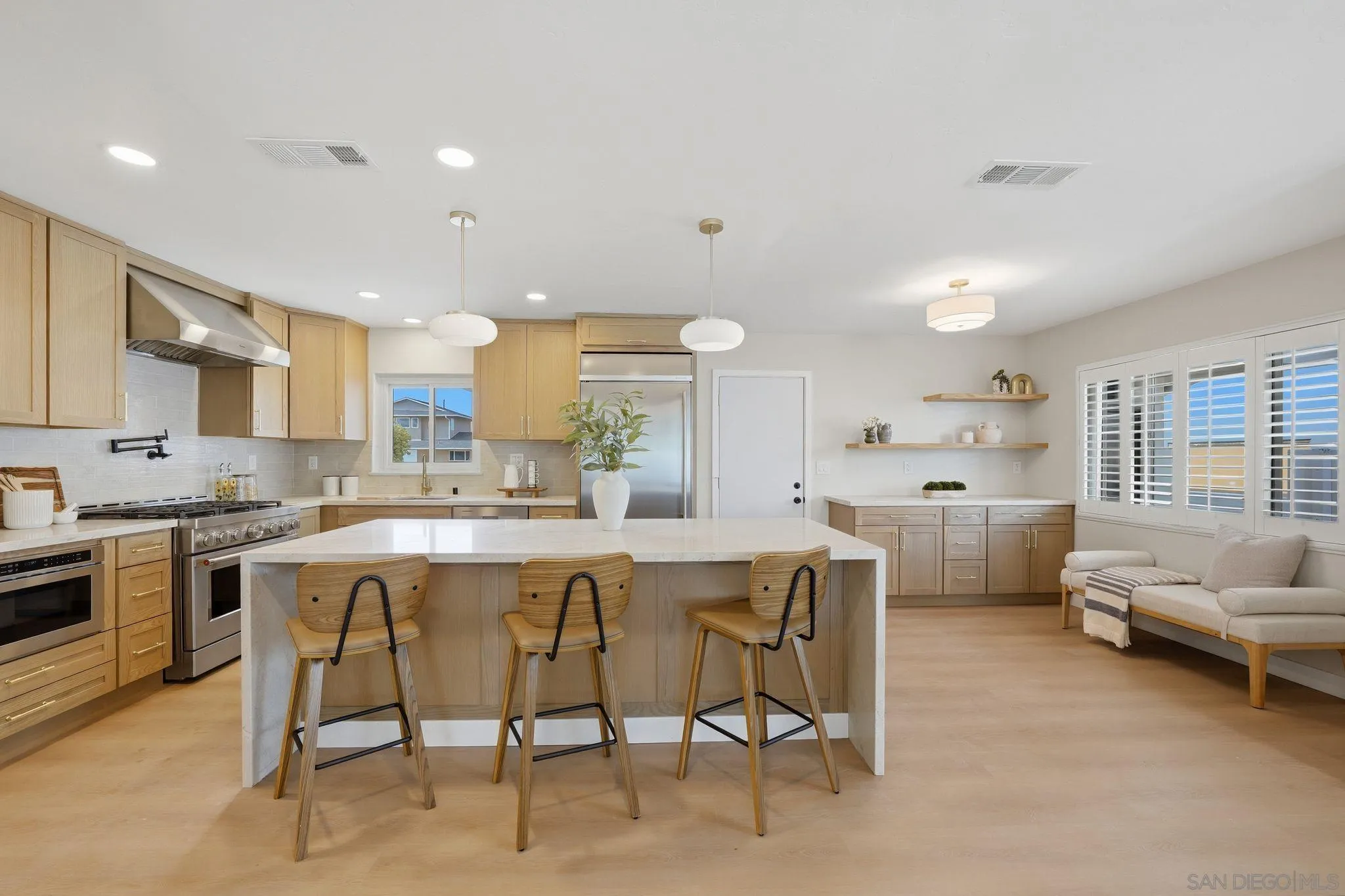 https://cdn.realtyfeed.com/cdn/127/260022769/f83d58606b060ecca81531daa00451ce.webp
