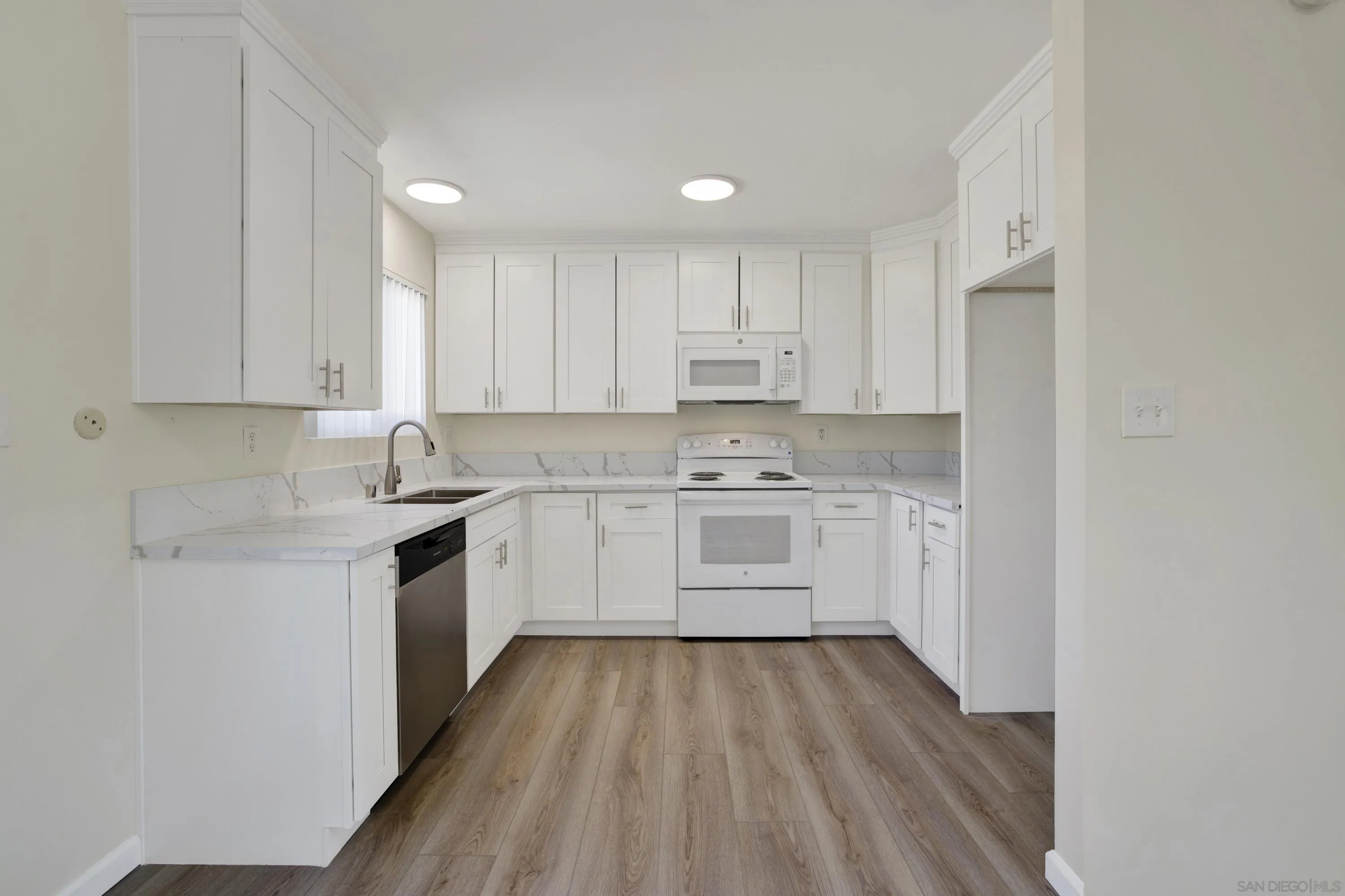 https://cdn.realtyfeed.com/cdn/127/260022770/d05eec62d28c07754d7894a6d51f8d61.webp