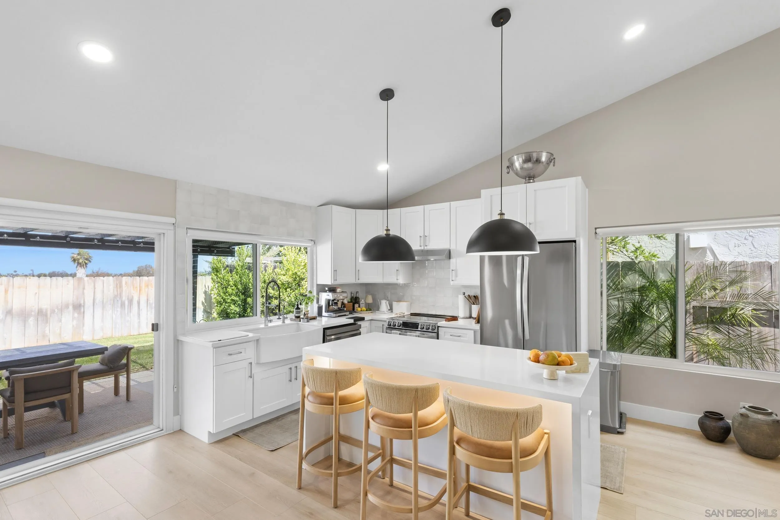 https://cdn.realtyfeed.com/cdn/127/260022771/d60a89f6ed9996276419d1ead1b1e300.webp