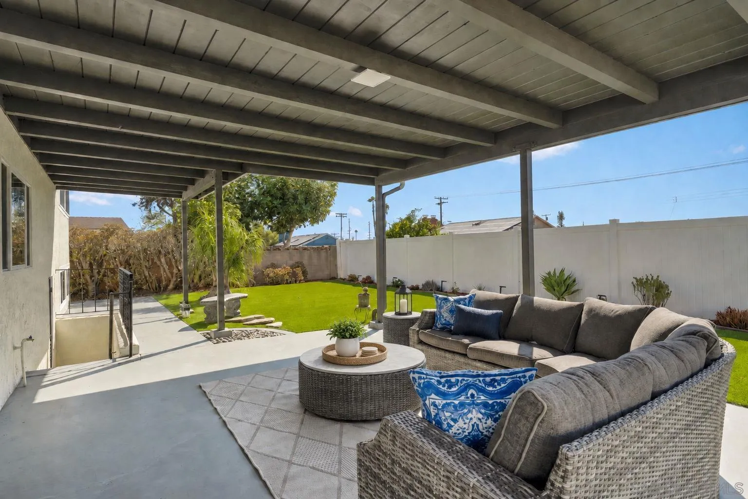 https://cdn.realtyfeed.com/cdn/127/260022776/2bbde74182117b19097ab97cb4ad9eb6.webp