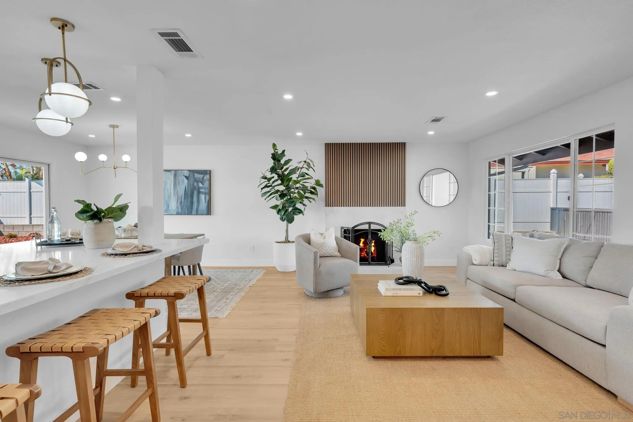 https://cdn.realtyfeed.com/cdn/127/260022776/88bf79b224053b18675bd55ff7f54dfa.webp