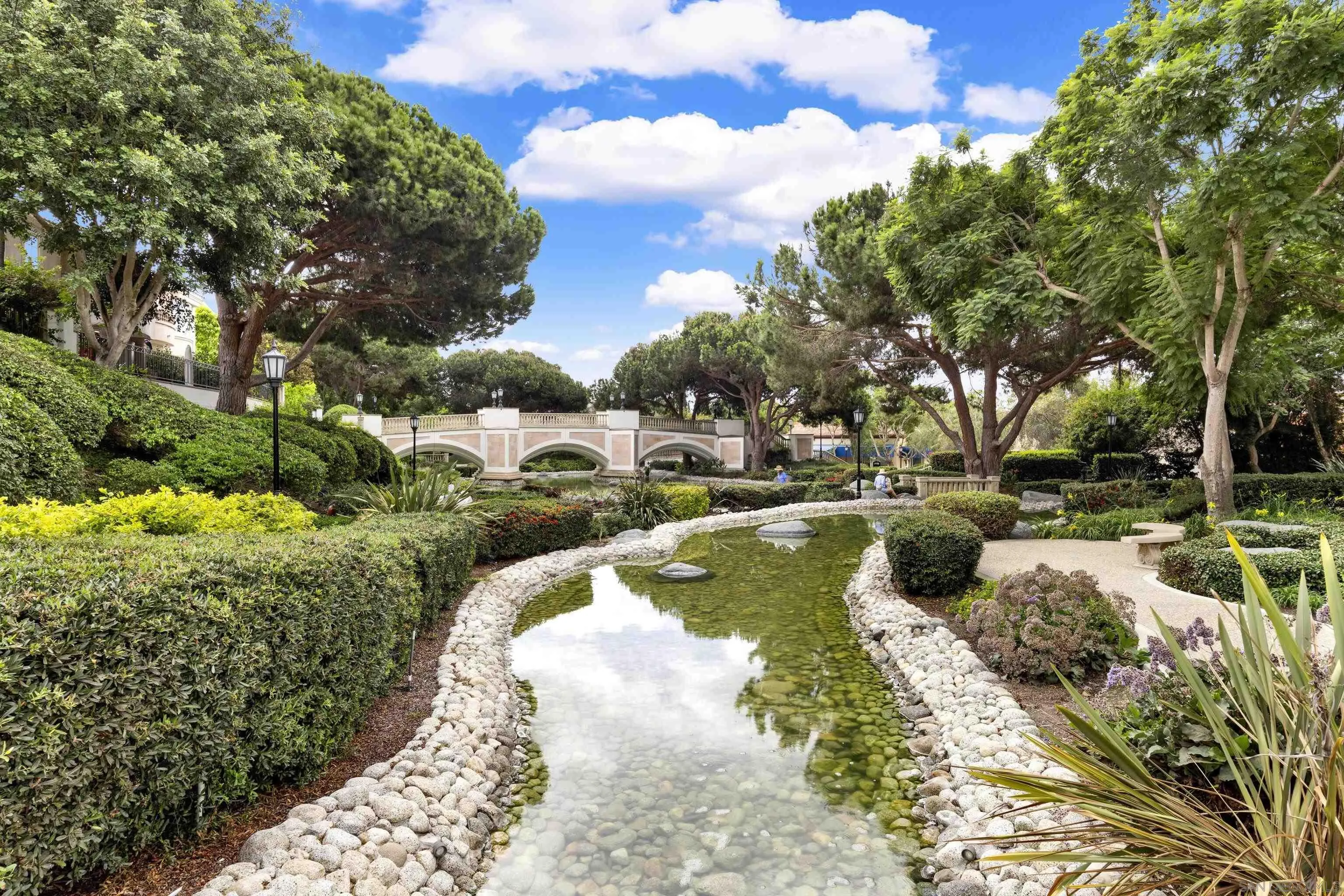 https://cdn.realtyfeed.com/cdn/127/260022777/090a16422d13edc417c2819ac0274d95.webp
