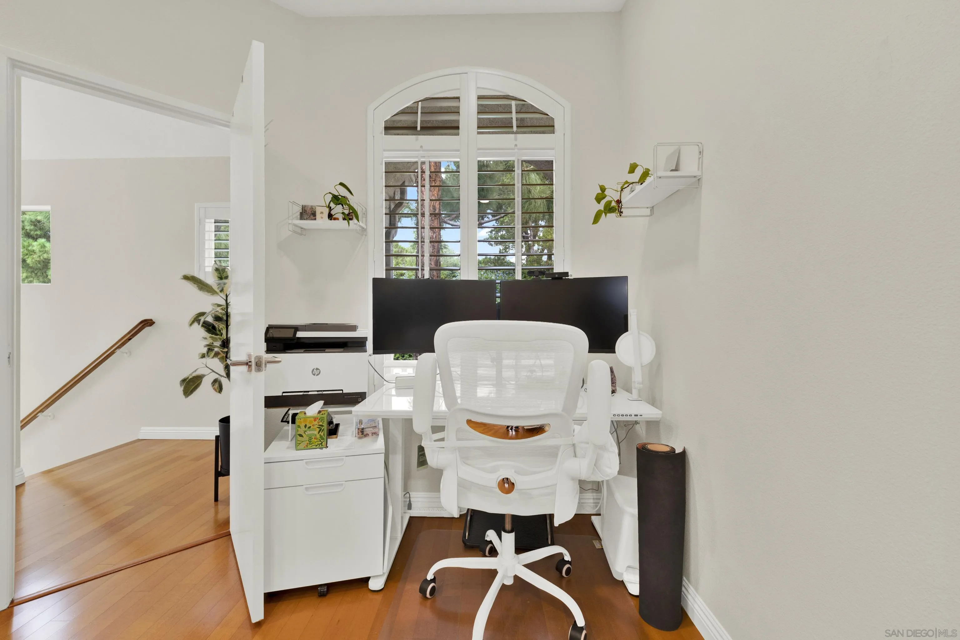 https://cdn.realtyfeed.com/cdn/127/260022777/2ee82cfc6d1cf5dd1fae6d1b83ca6ae4.webp